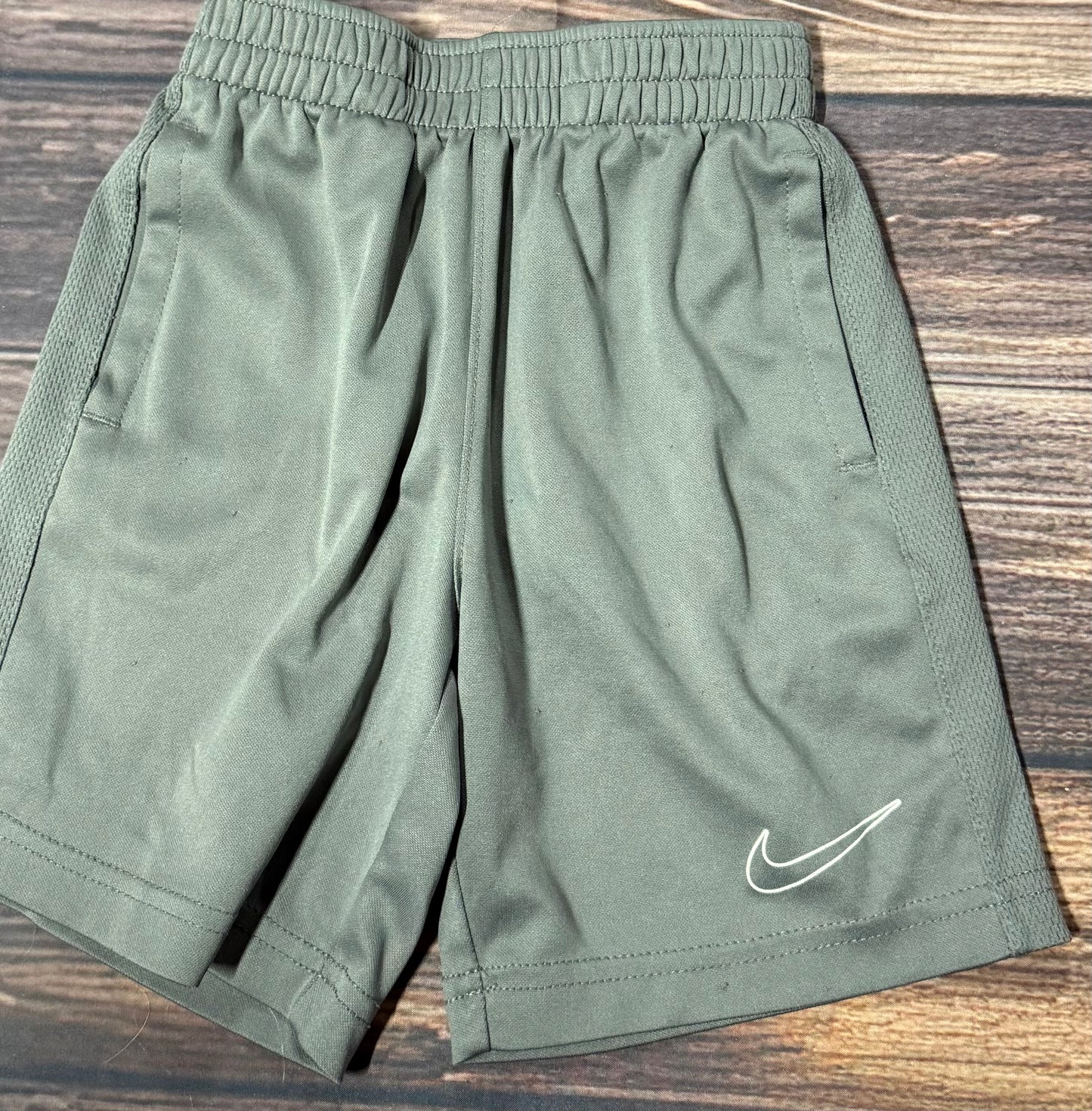 Nike 7