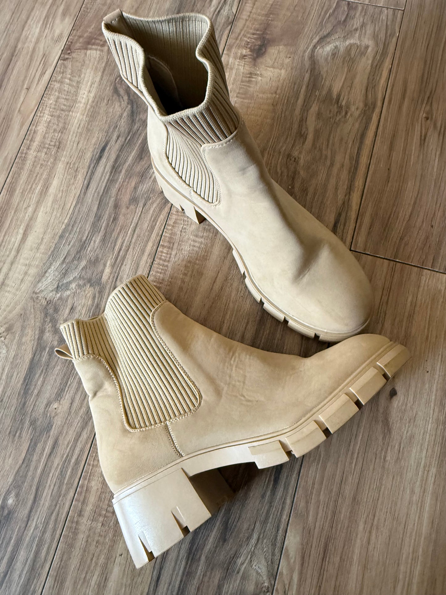 Size 8.5