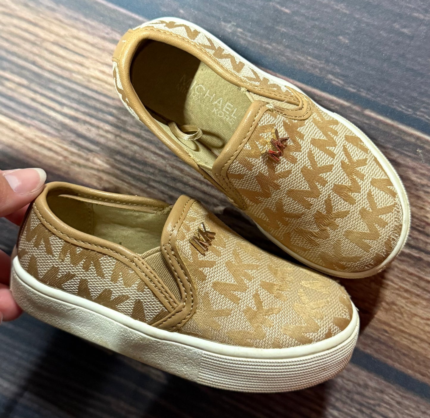 Michael Kors 6