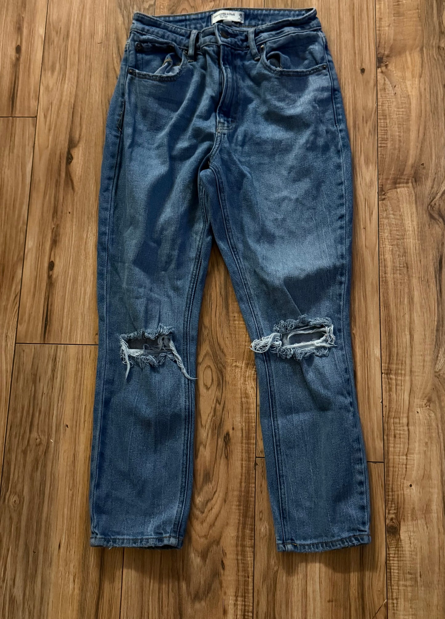 Abercrombie & Fitch 26/2s