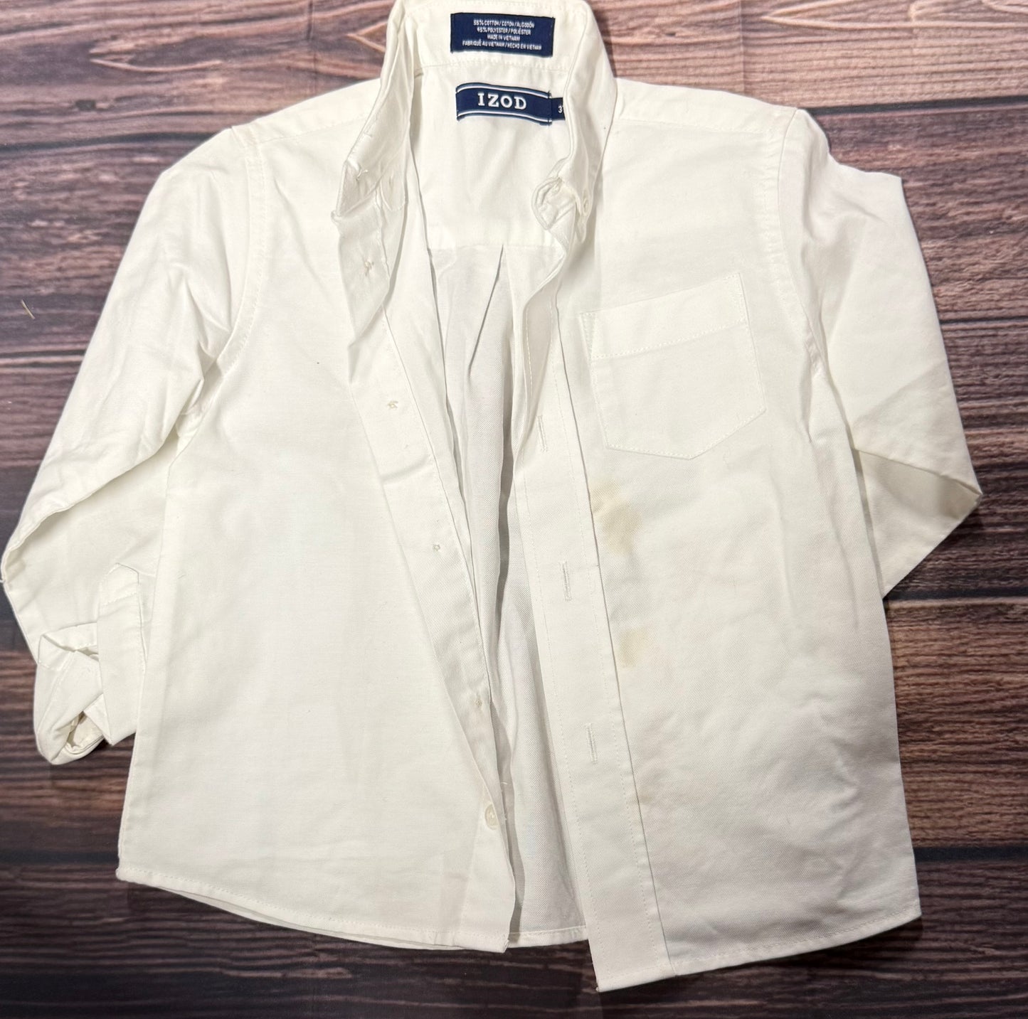 IZOD 3T..has staining