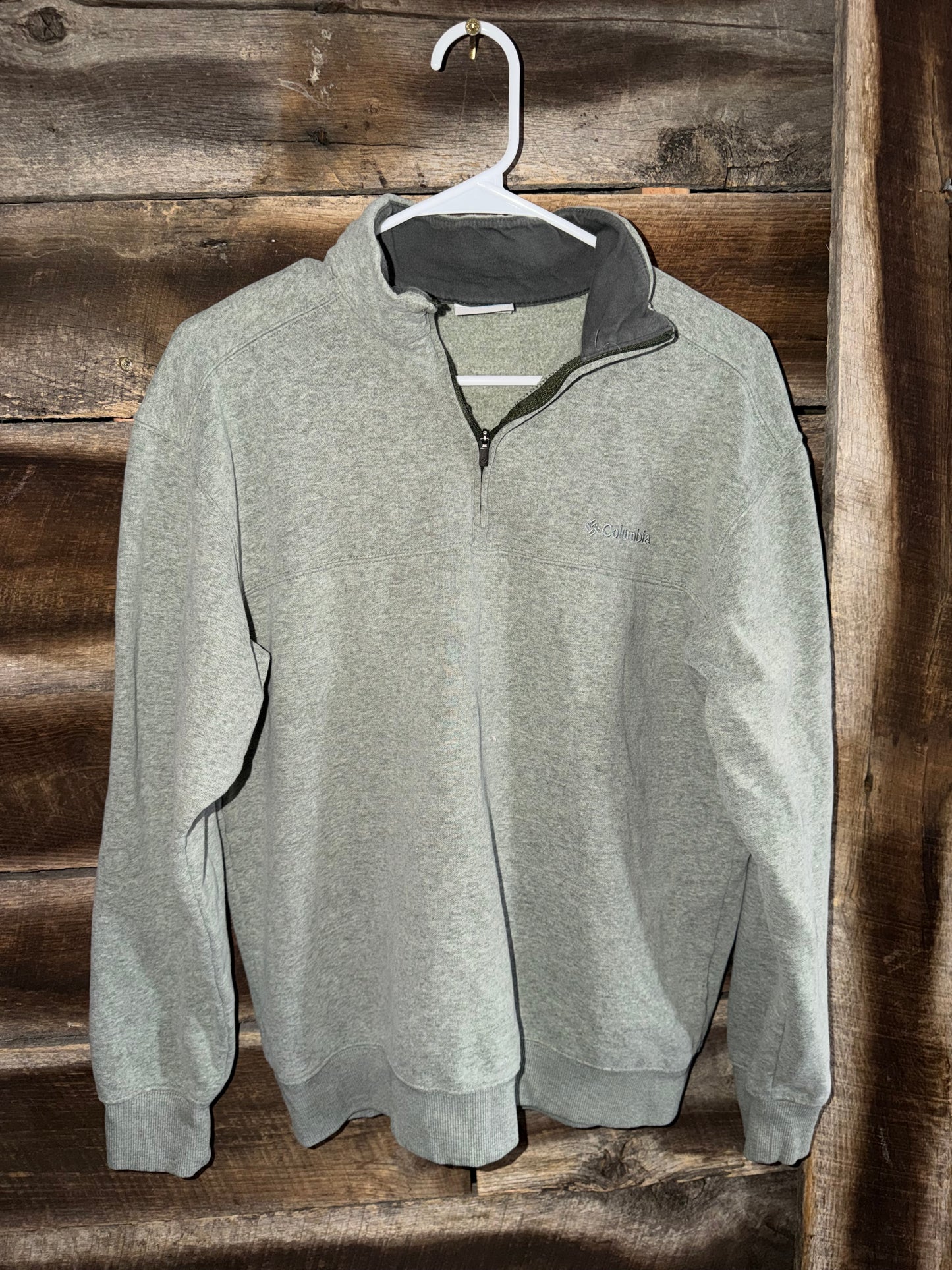 Columbia size M