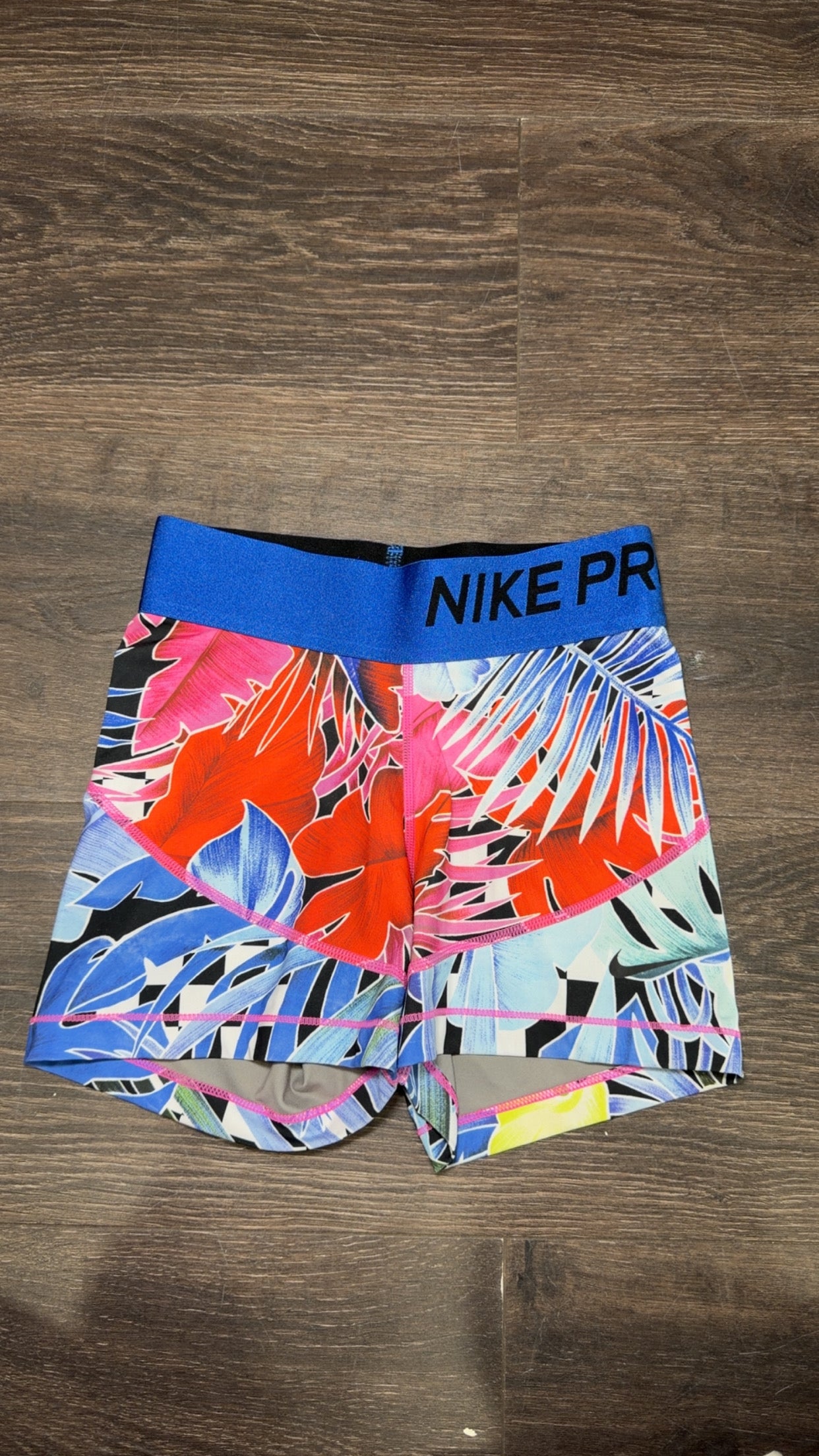 Nike Pros size XS