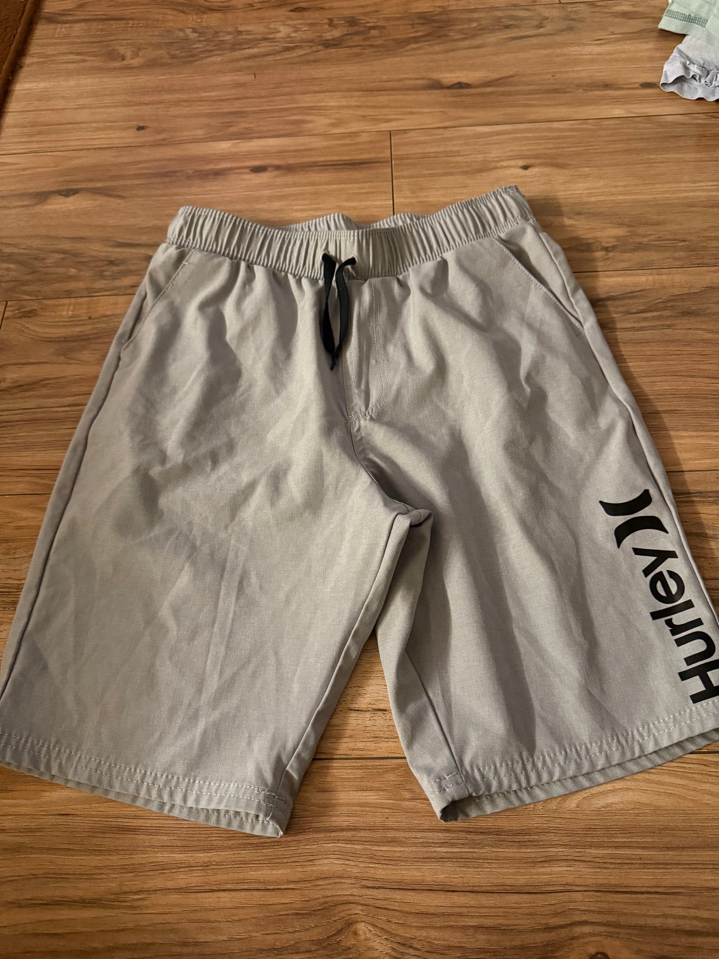 Hurley 14/16