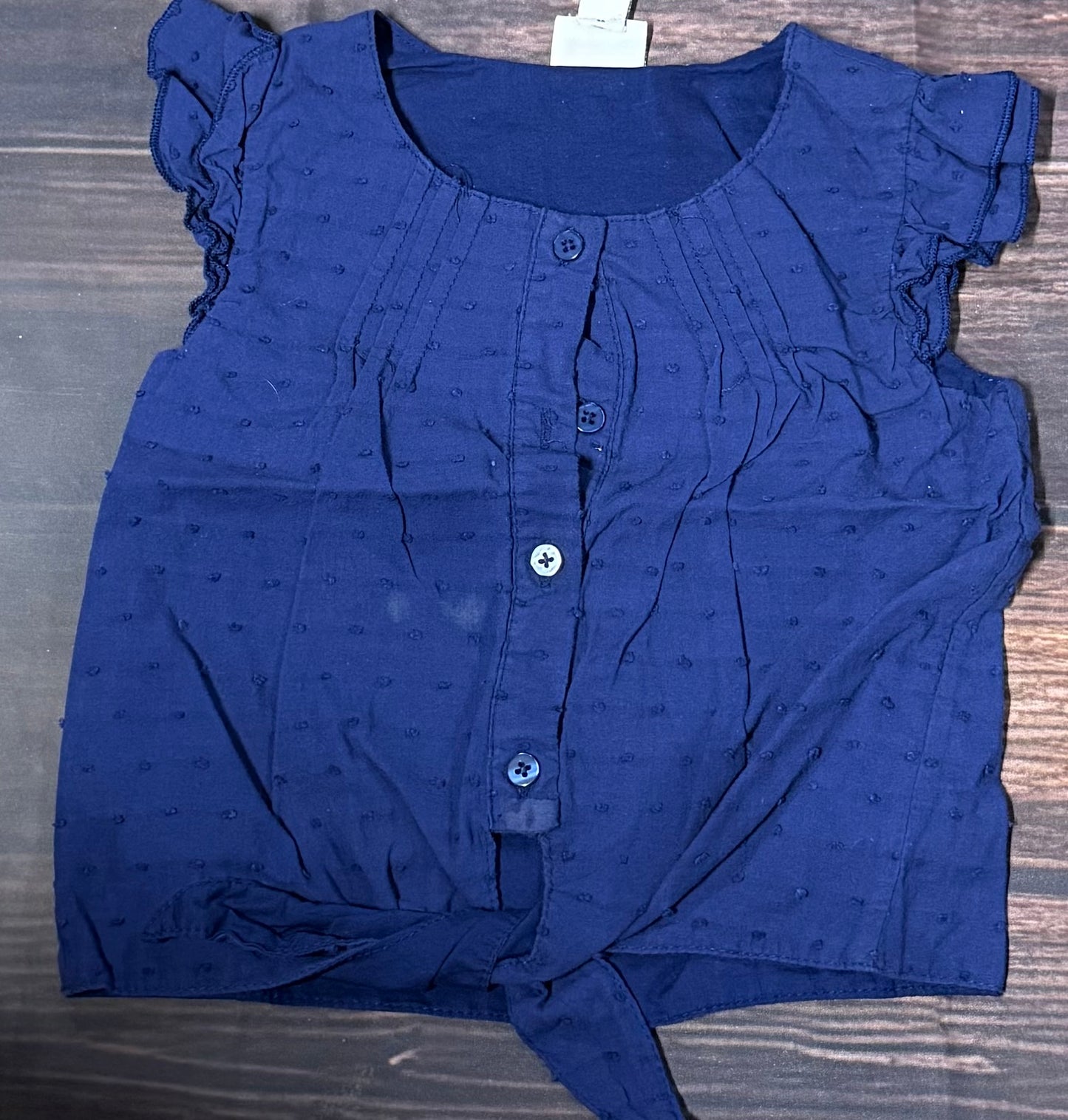 Crown & Ivy 3T..small spots