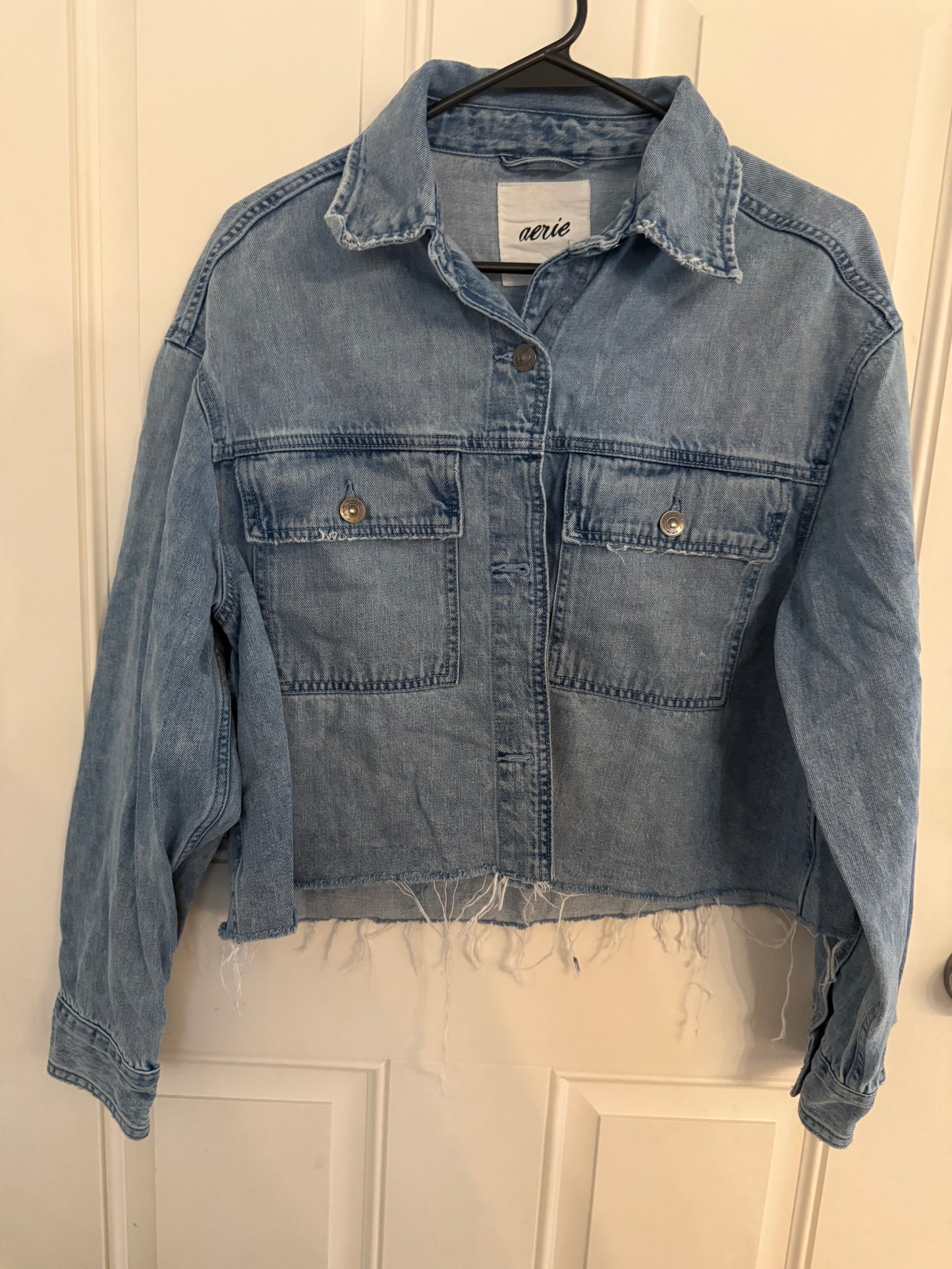 Aerie medium