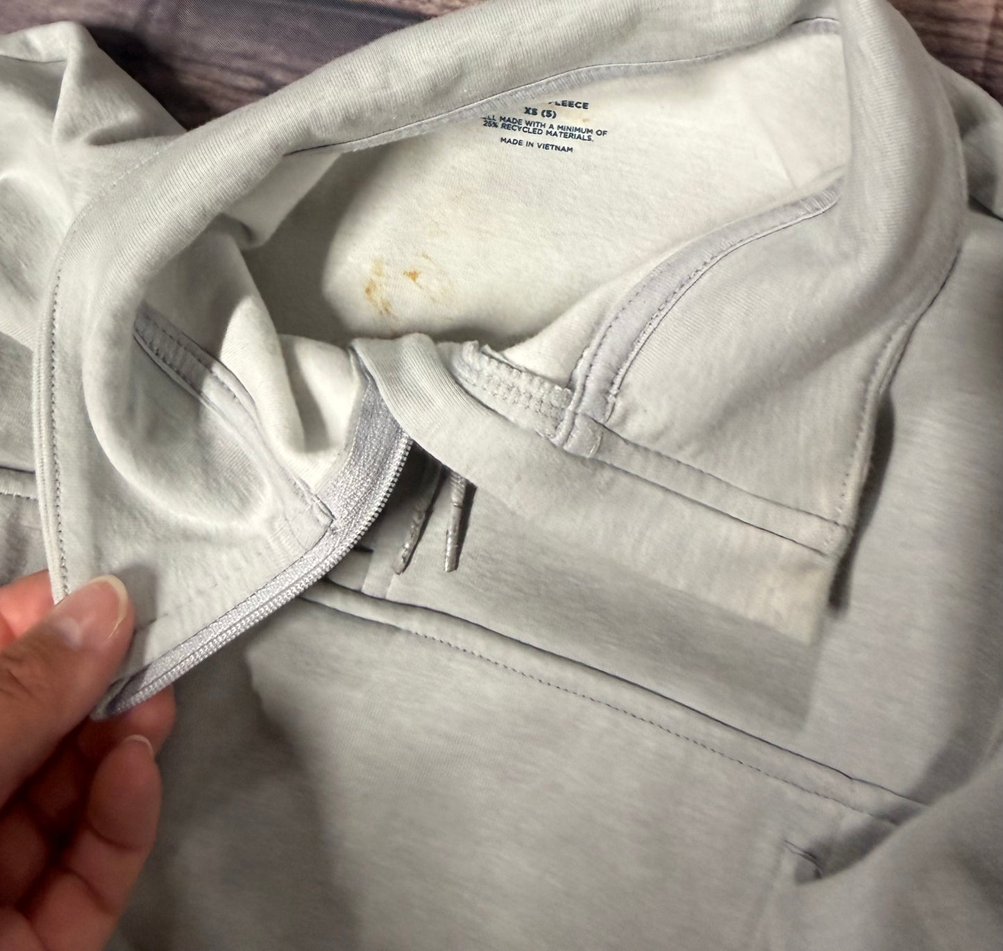 Old Navy 5..staining on inside