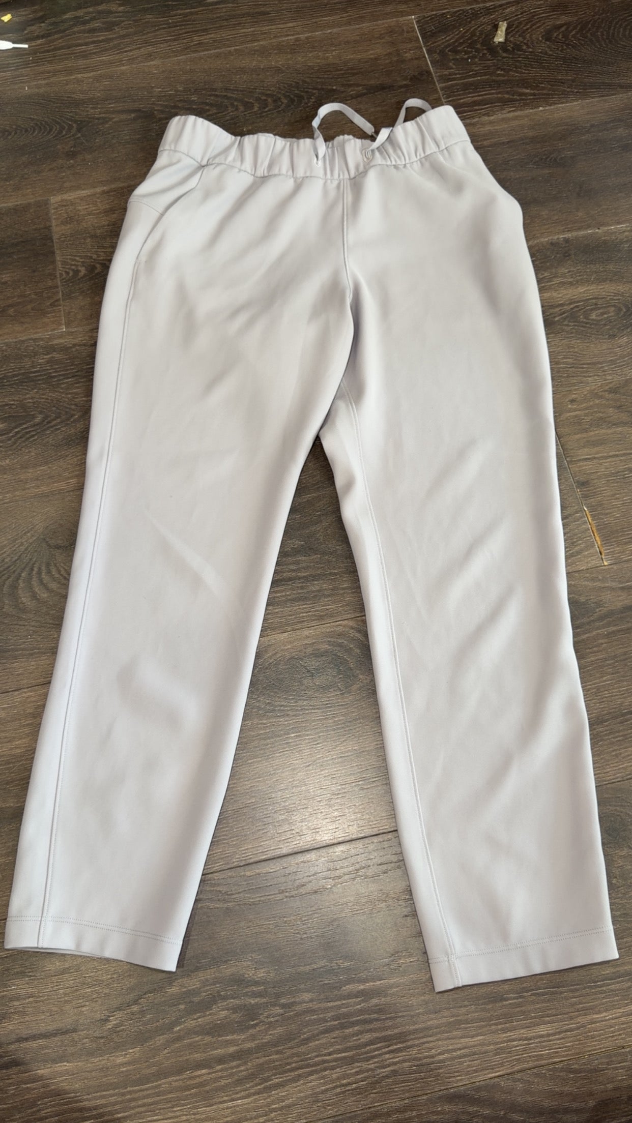 Lululemon size 6