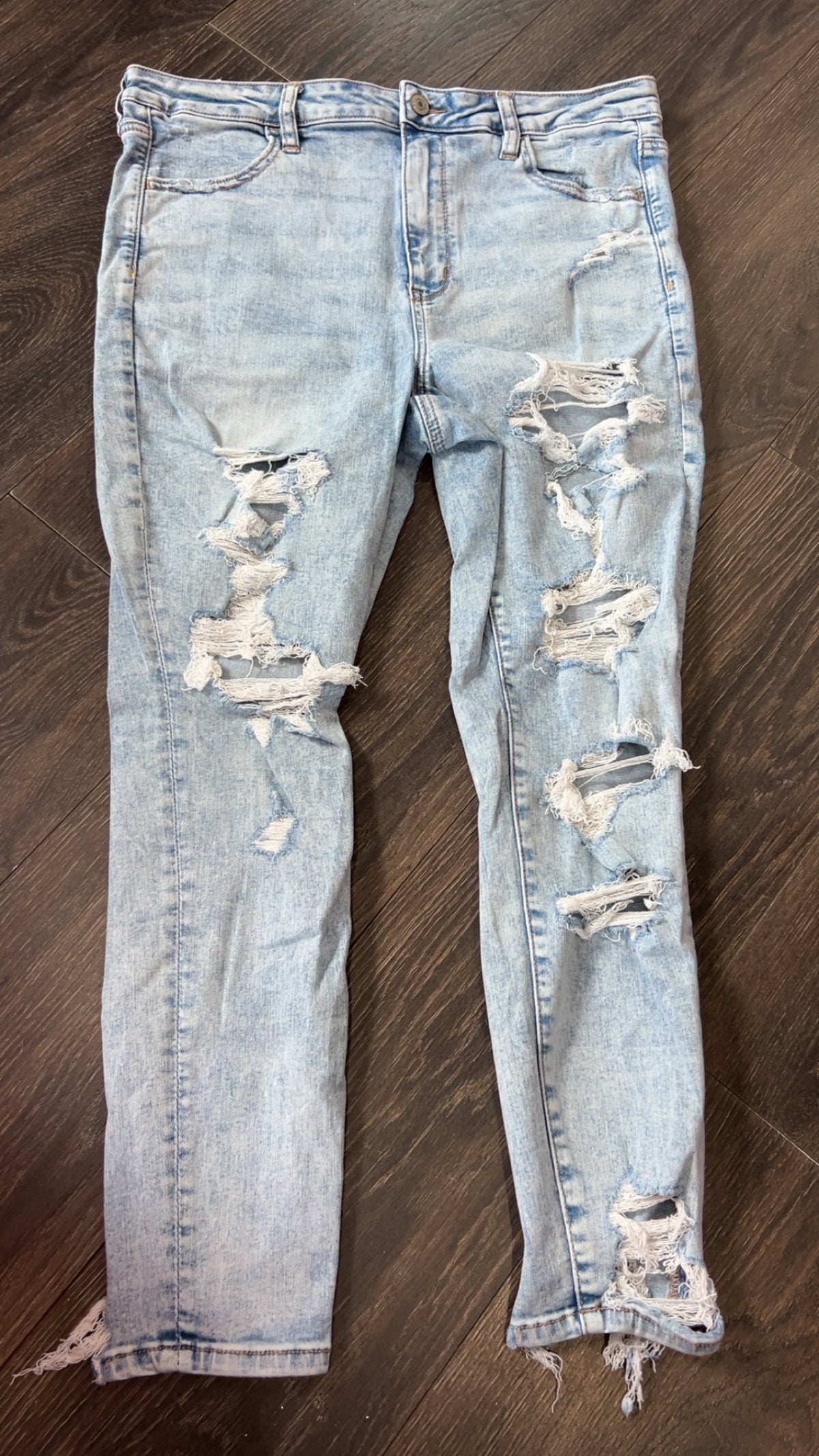 American Eagle 16 short.. super high rise jegging