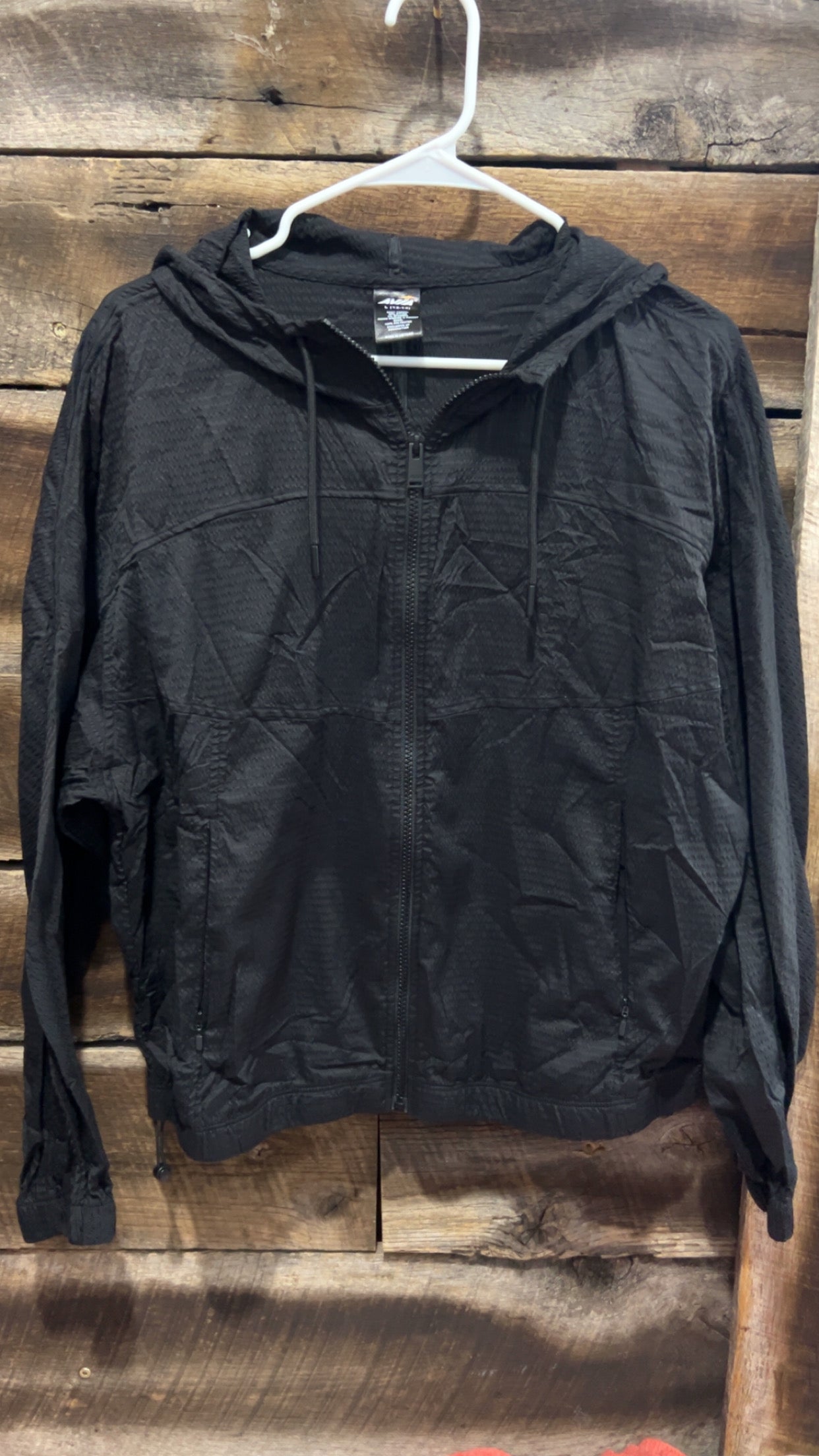 Avia large.. swishy material