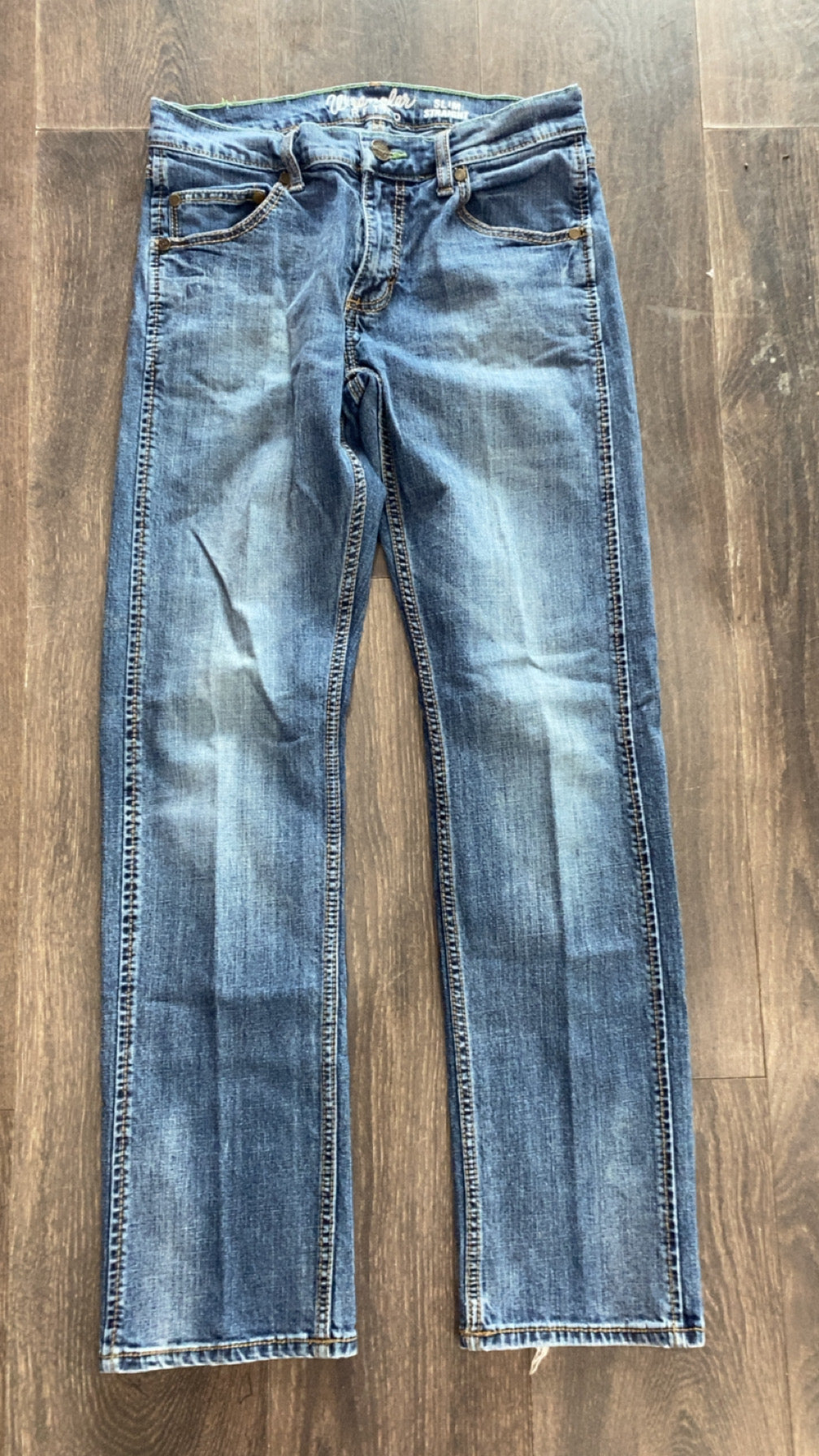 Wrangler slim straight 30x32