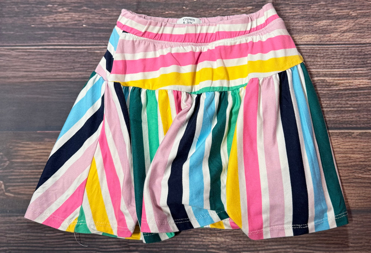 Crown & Ivy small..shorts under