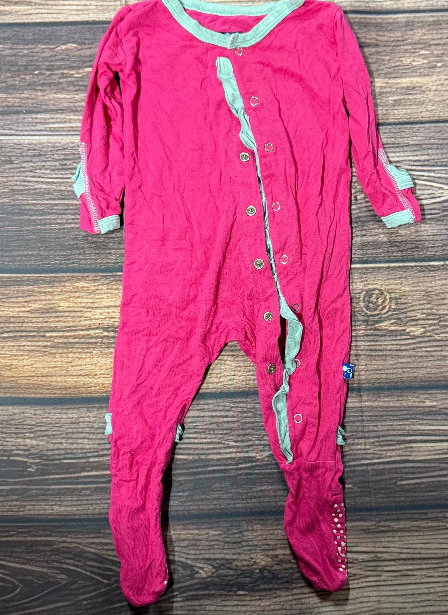 KicKee 3-6m
