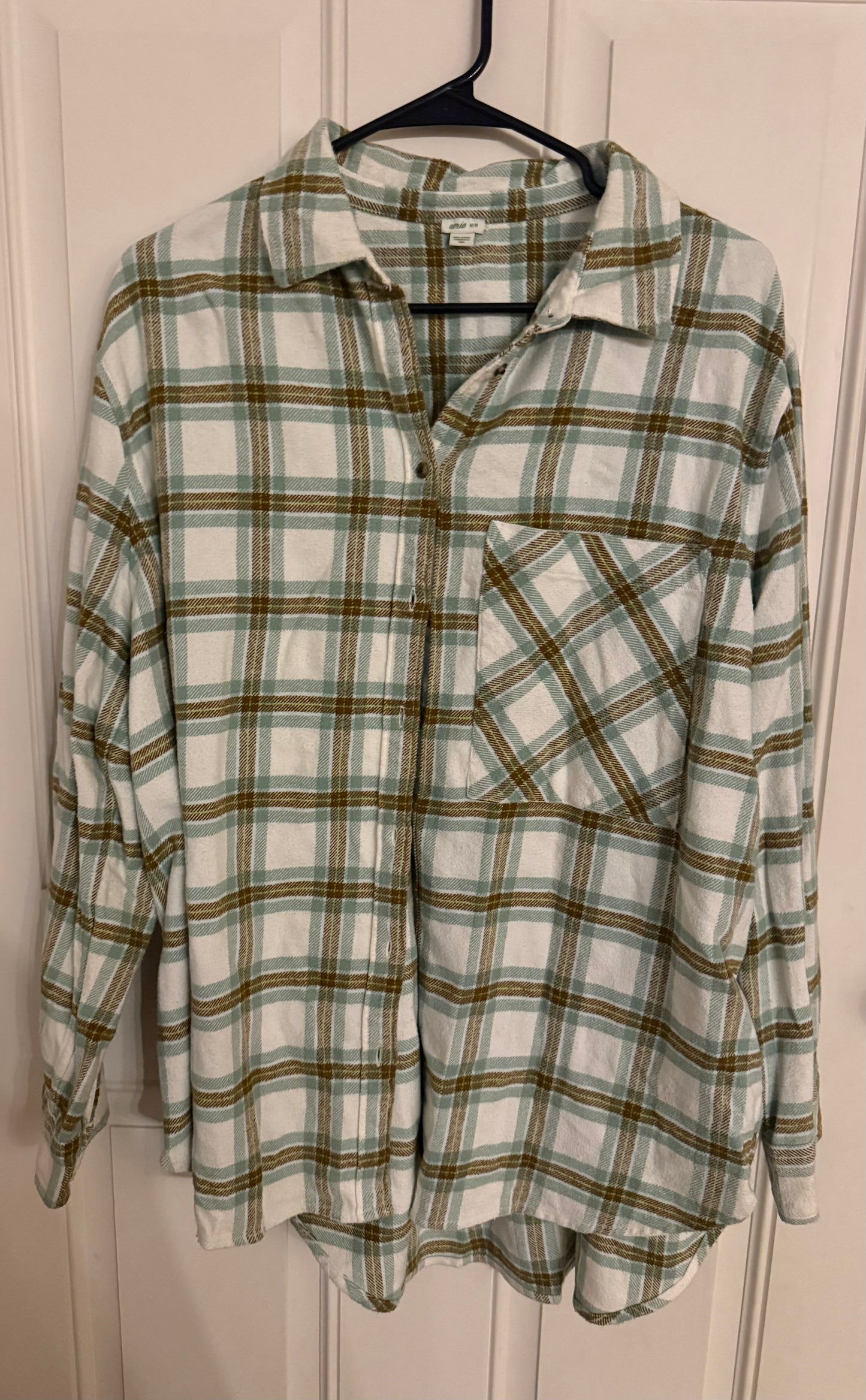 Aerie medium