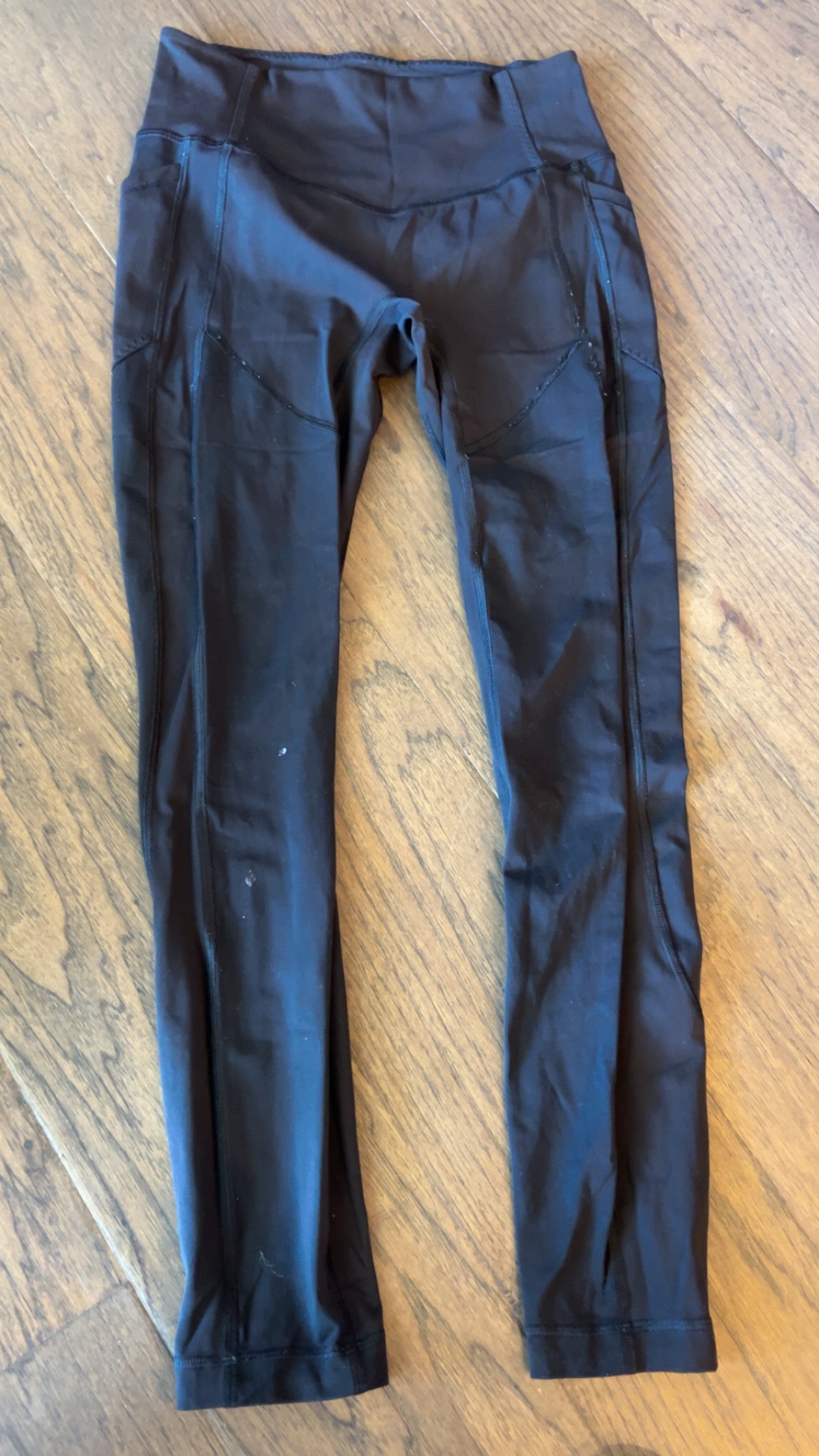 Lululemon size 8.. 28”