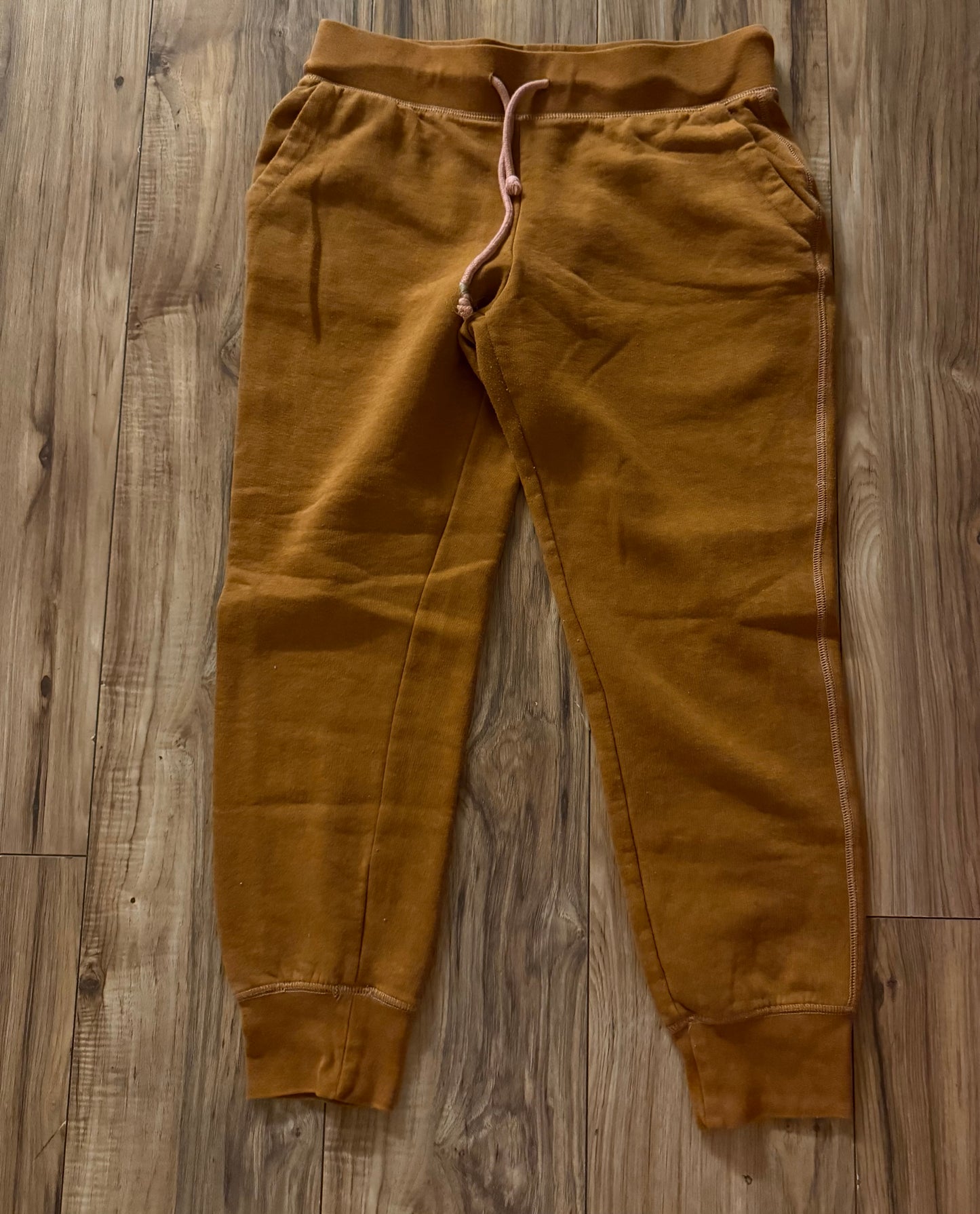 Universal Thread small