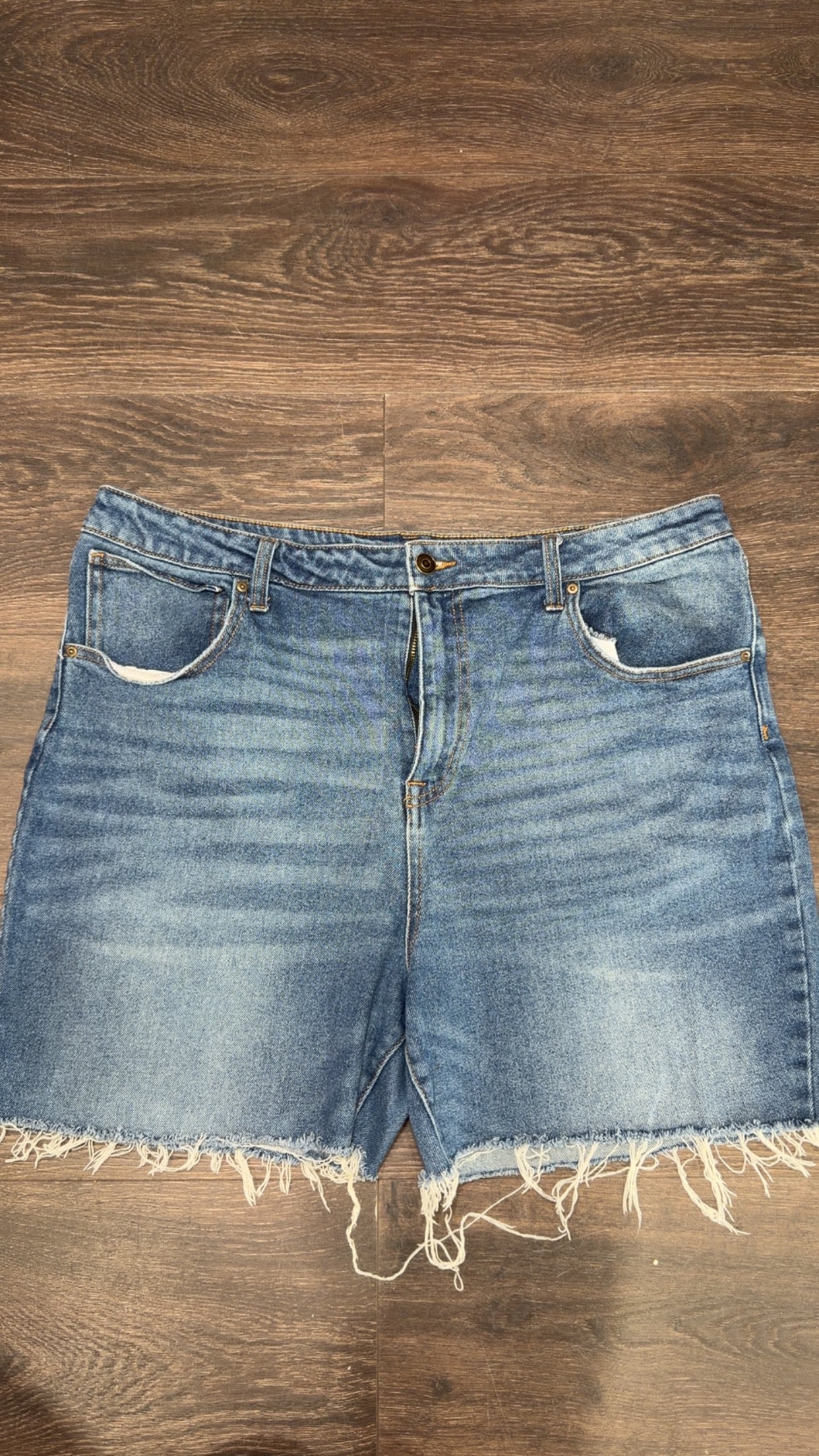 No Boundaries size 21