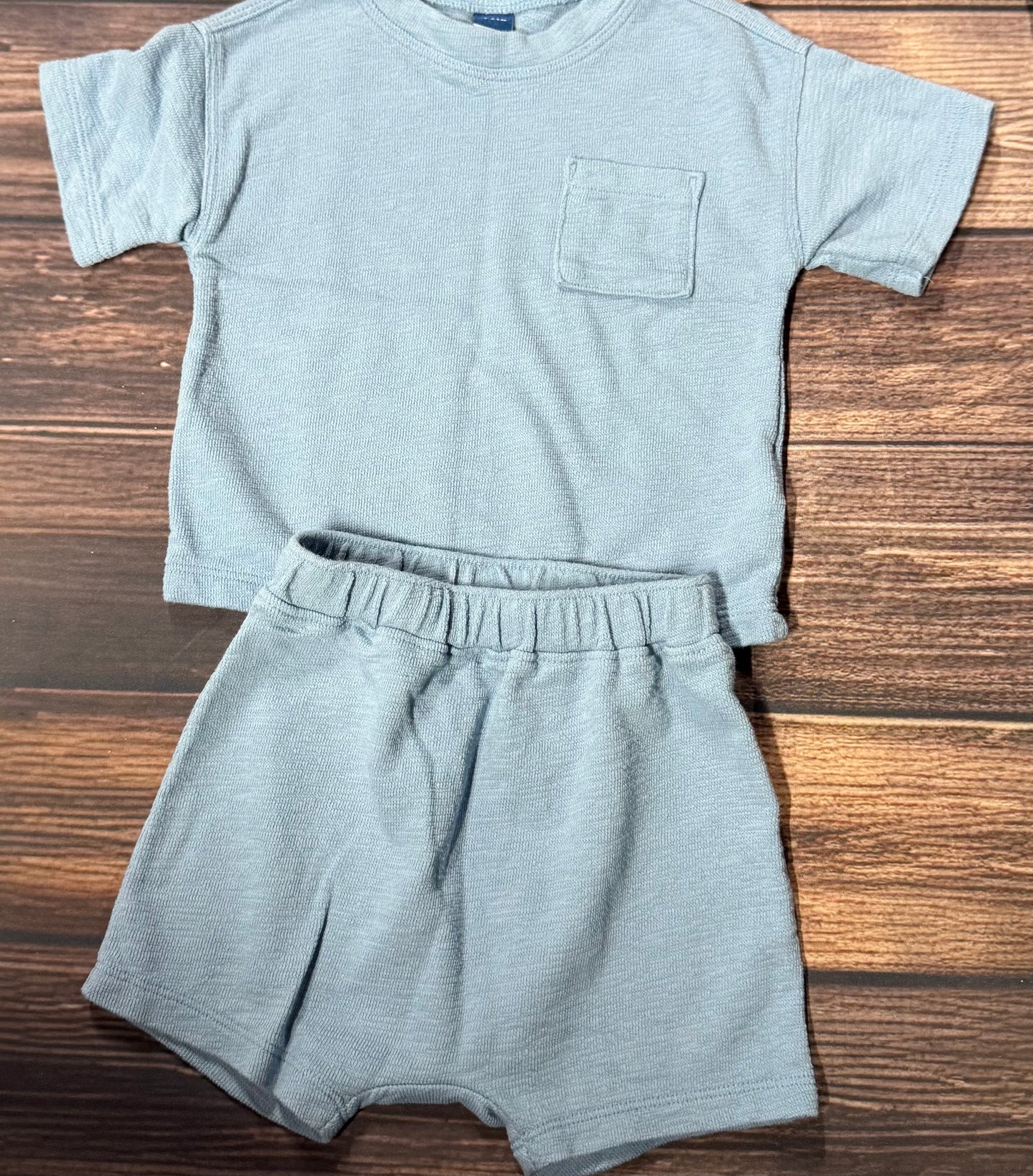 Old Navy 18-24m