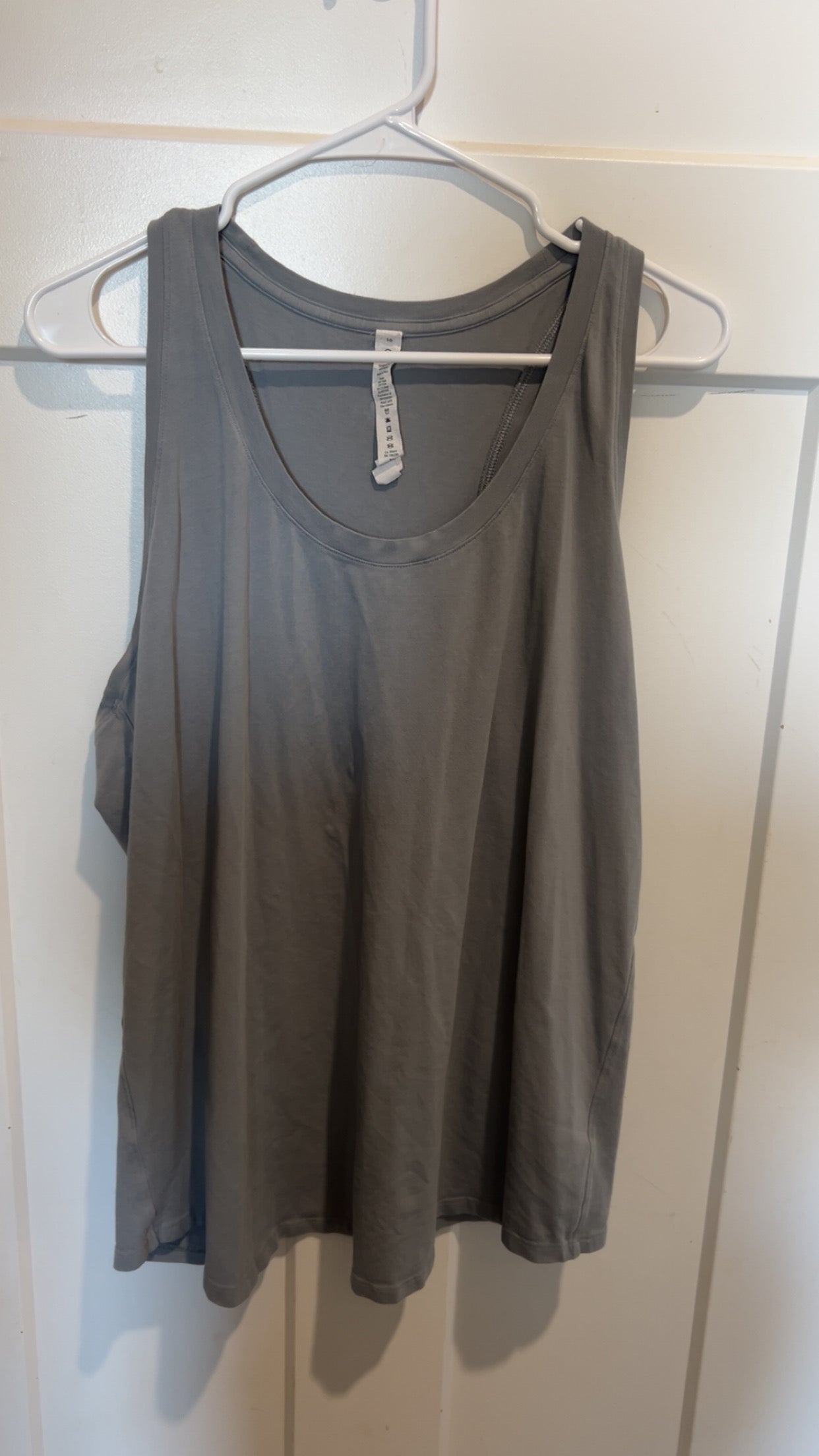 Lululemon size 16