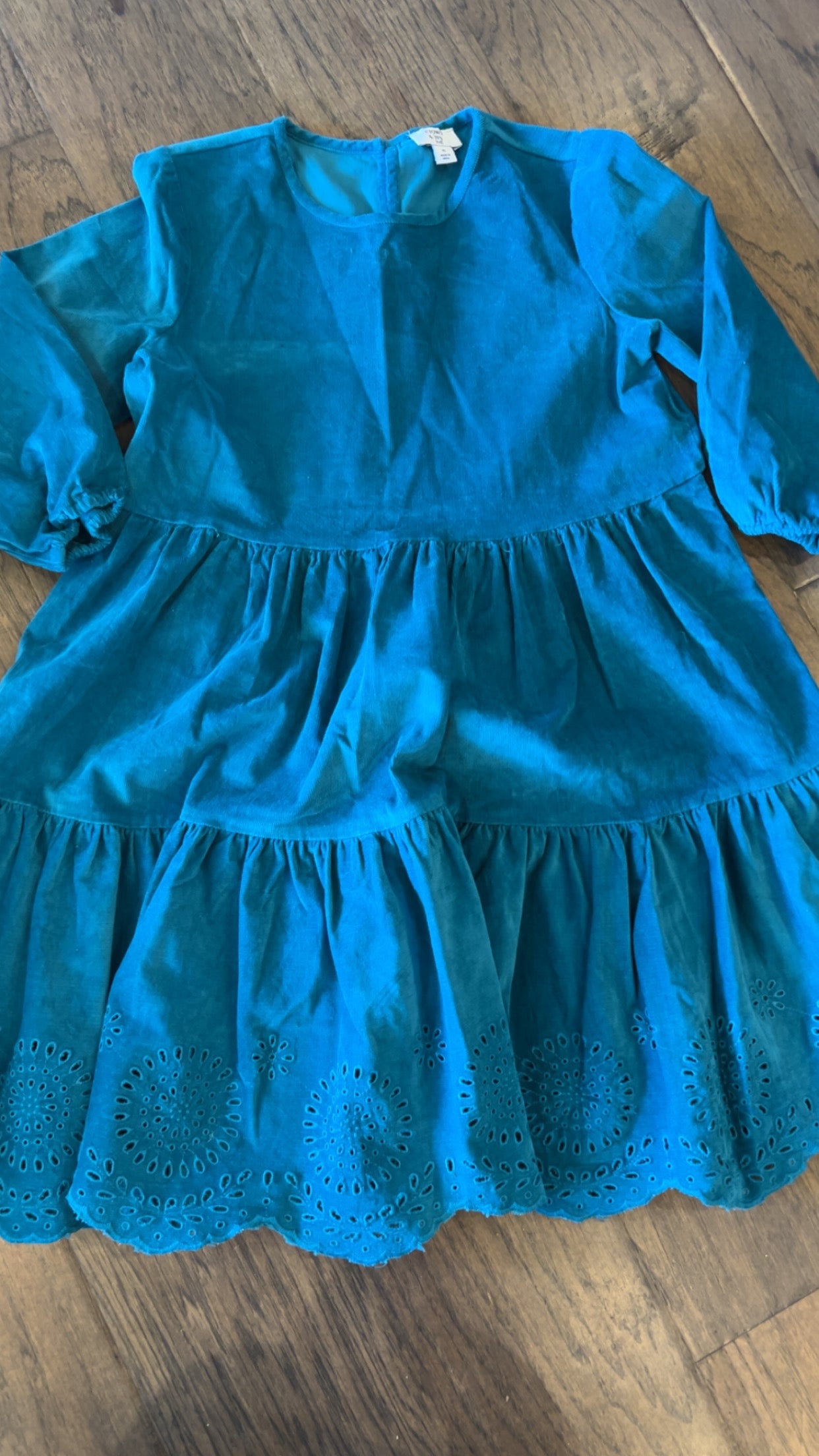 Crown & Ivy youth XL