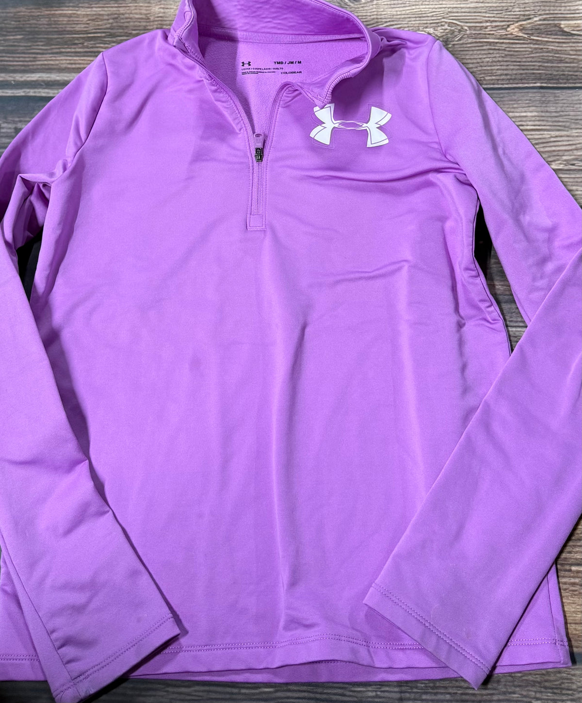 UA youth medium..small water spot