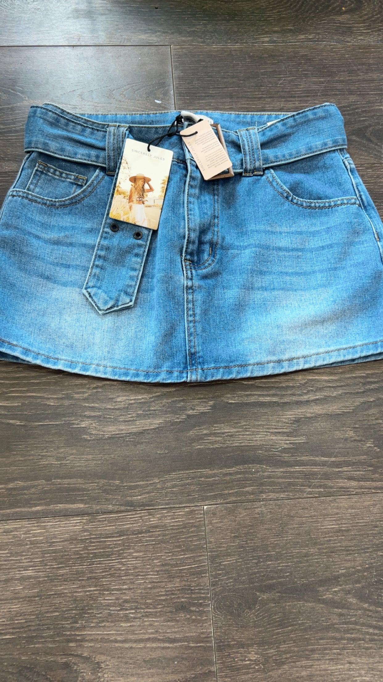 NWT Sincerely Jules size 7/27 skirt
