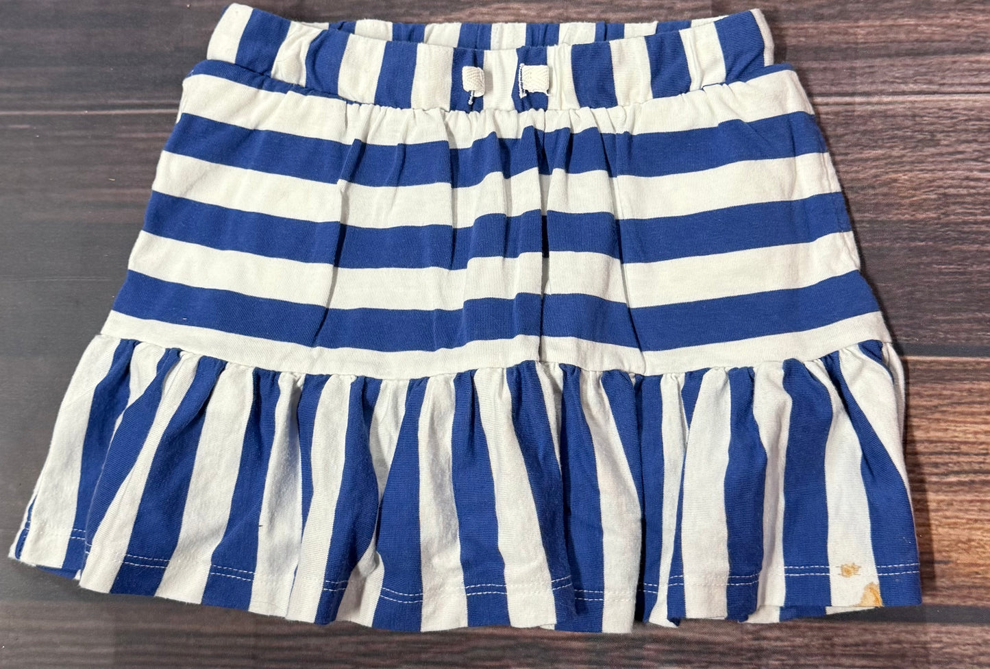 Cat & Jack 6/7..shorts under..small stain