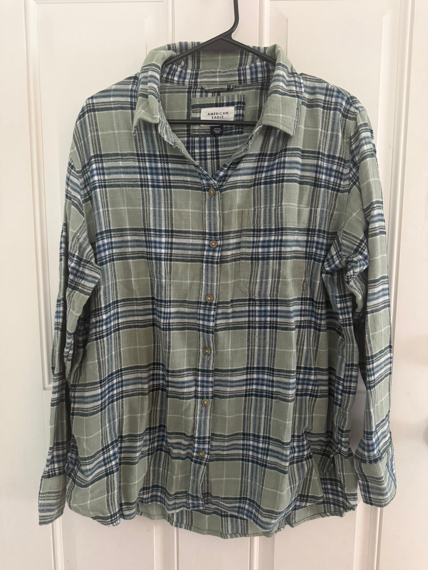 American Eagle medium