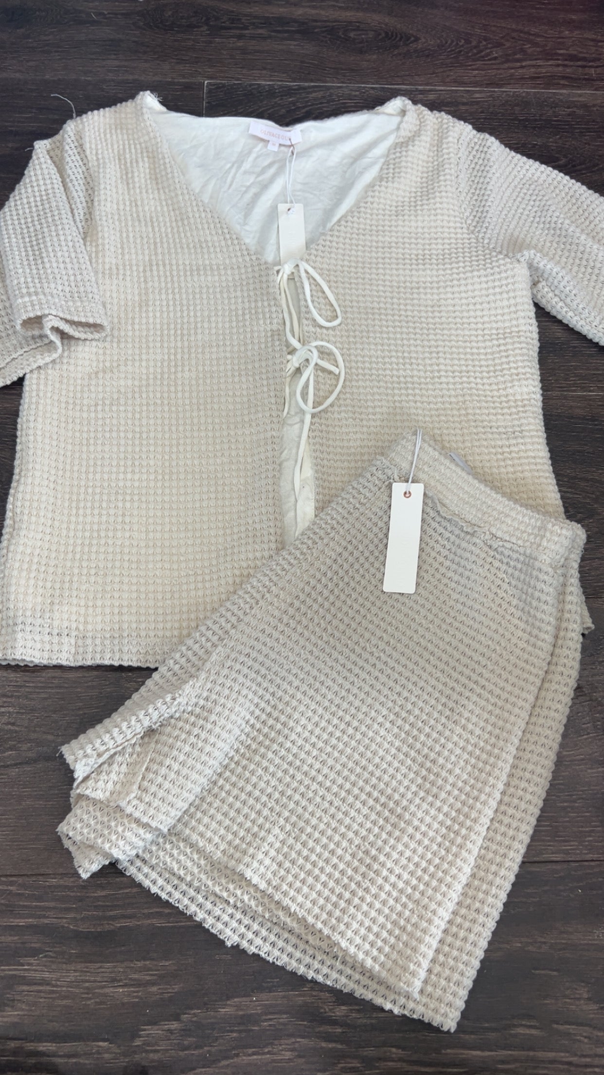 NWT Oliviaceous size medium.. retail $119