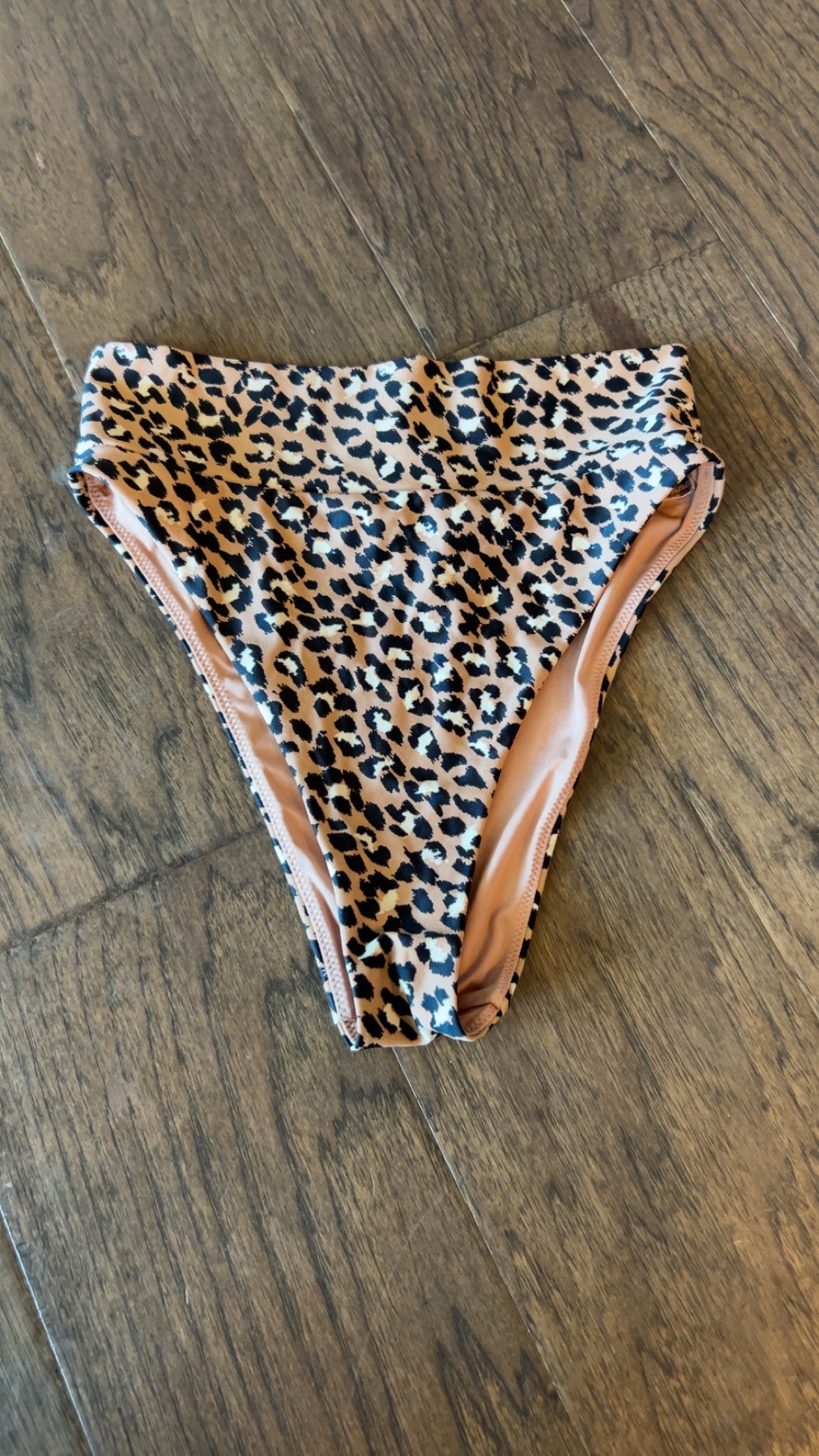Aerie small