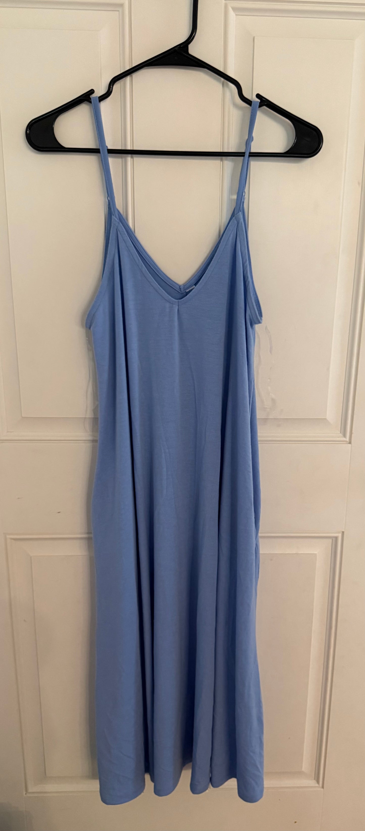 Medium..has pockets