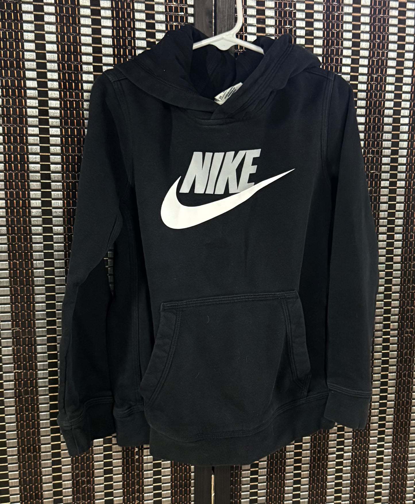 Nike youth xs