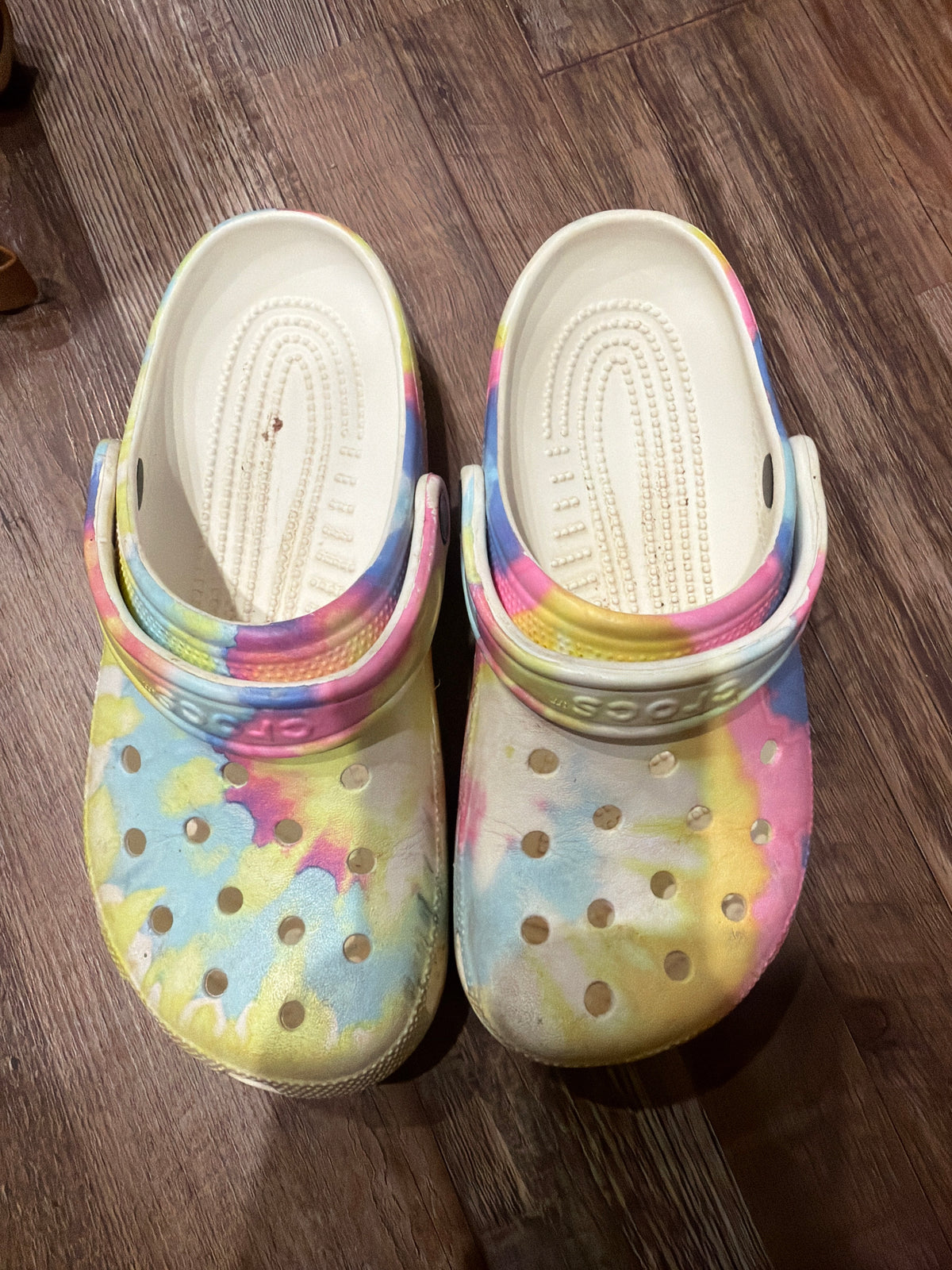 crocs 8