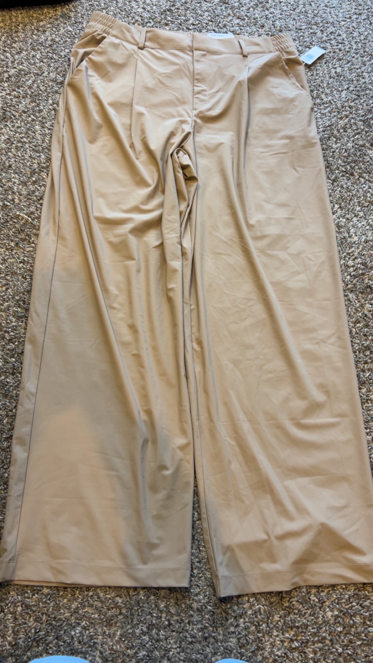 NWT for $50 Old Navy high-rise full length sleektech size large