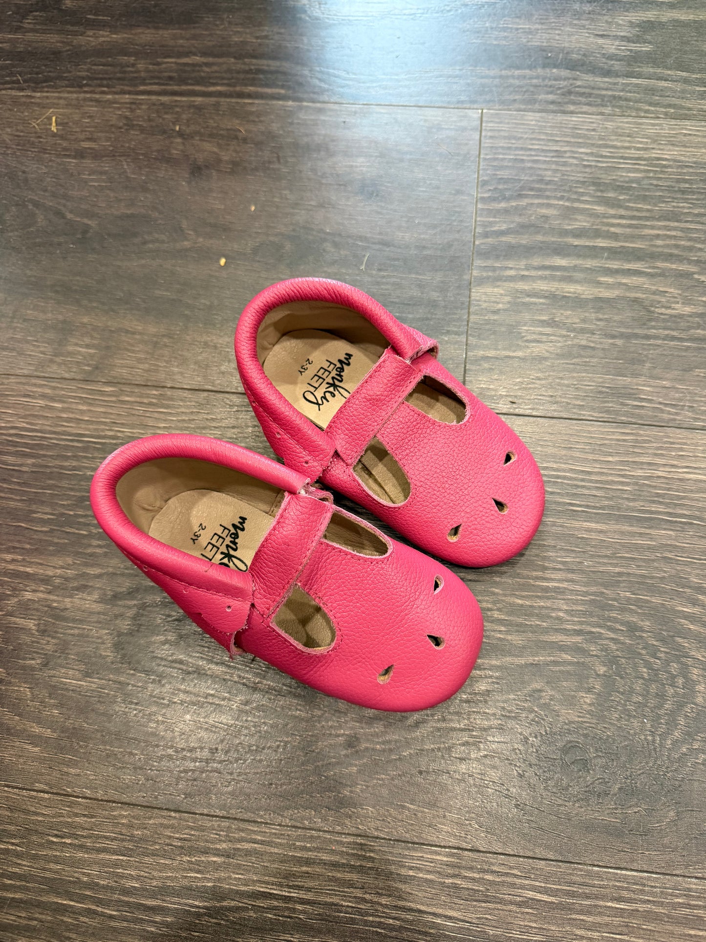 Monkey Feet size 2-3Y