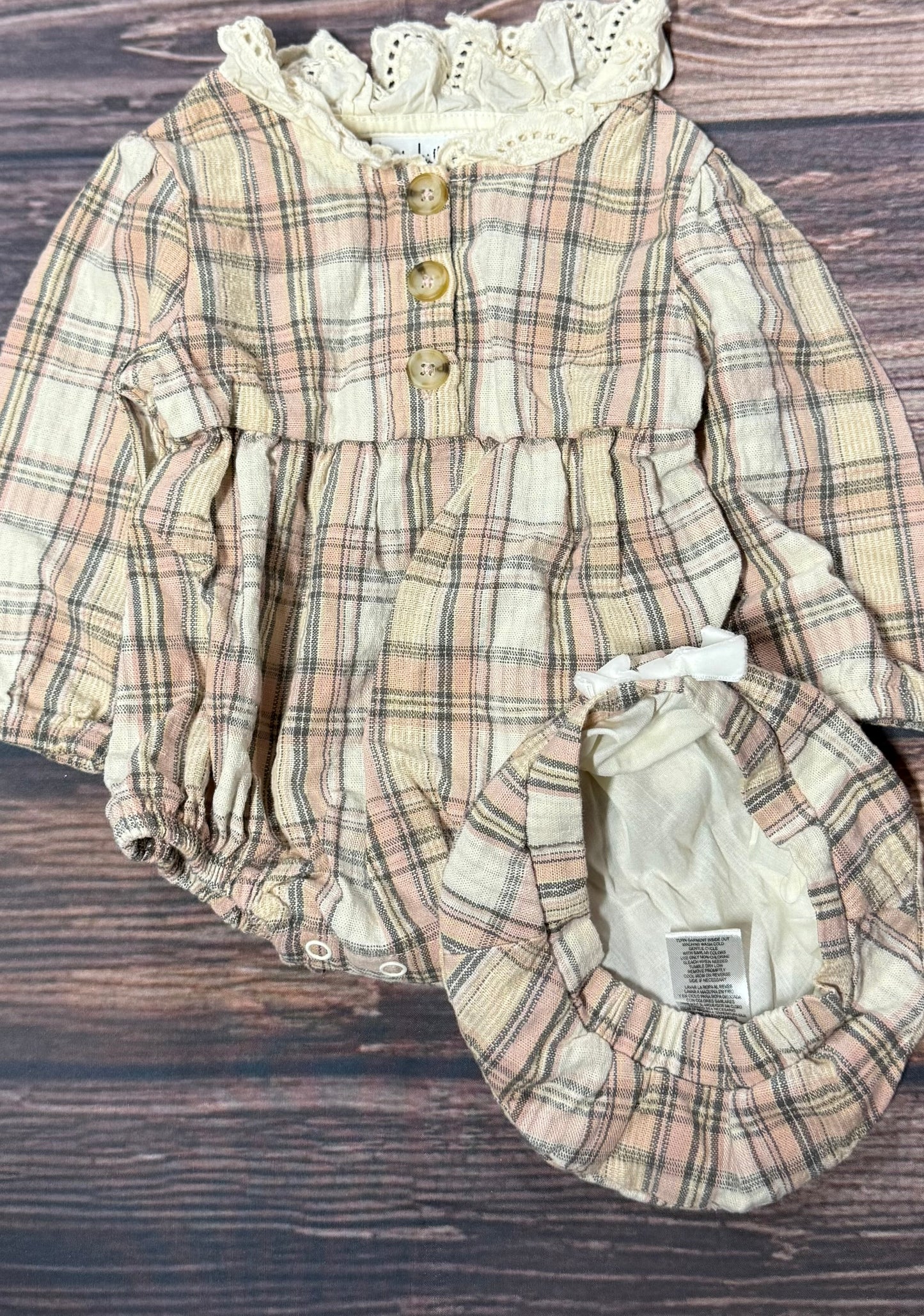 Nicole Miller 6-9m