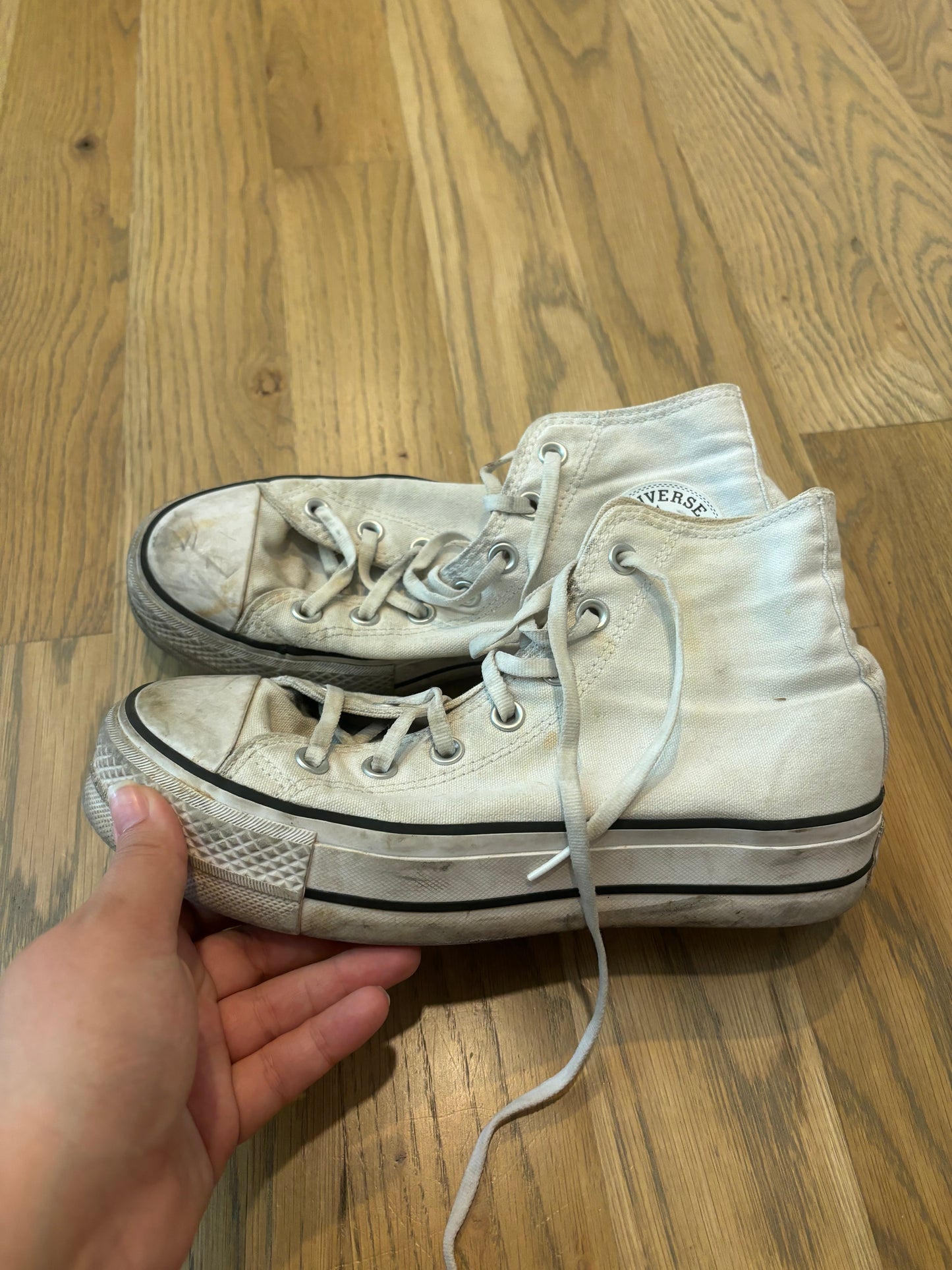 converse 7.5