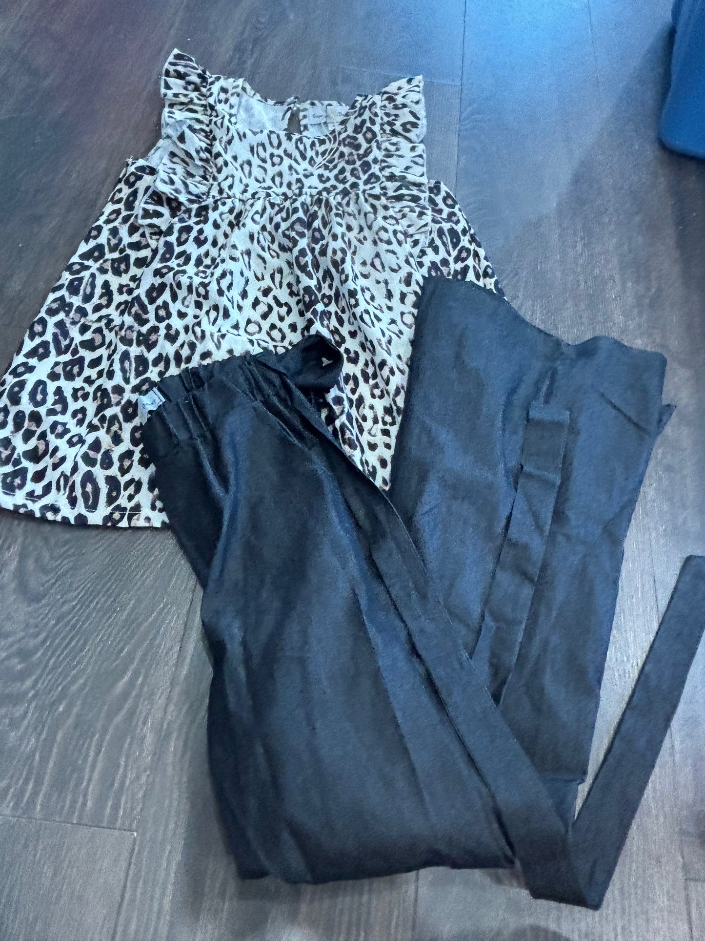 NWT Oopsie Daisy 14