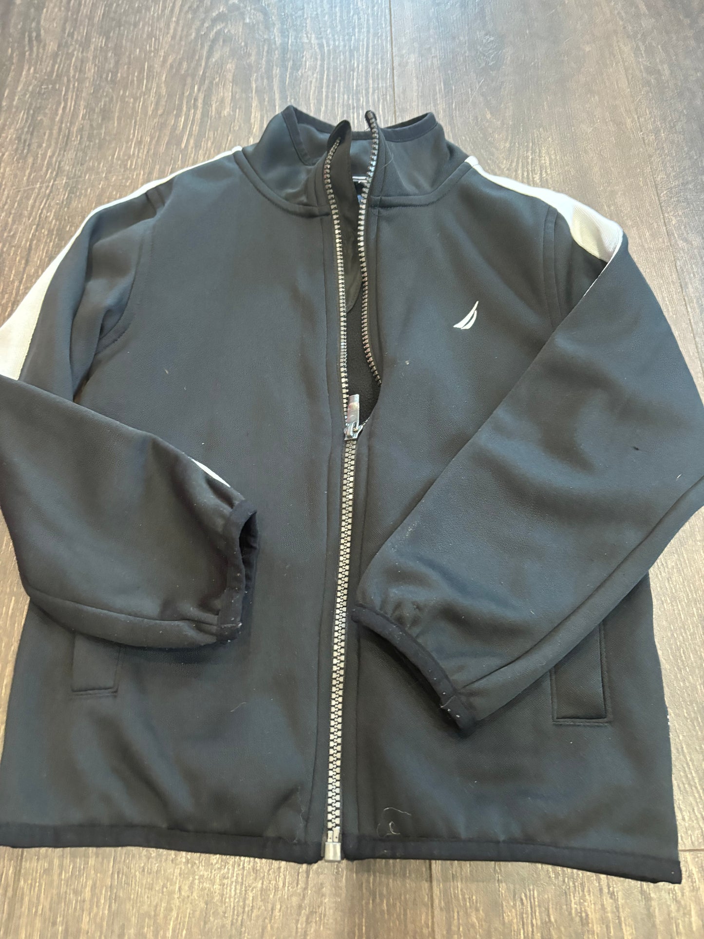 nautica m/5