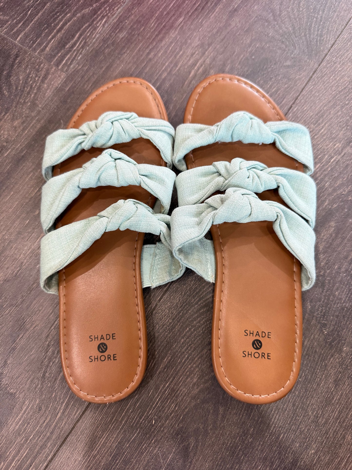 shade & shore size 9