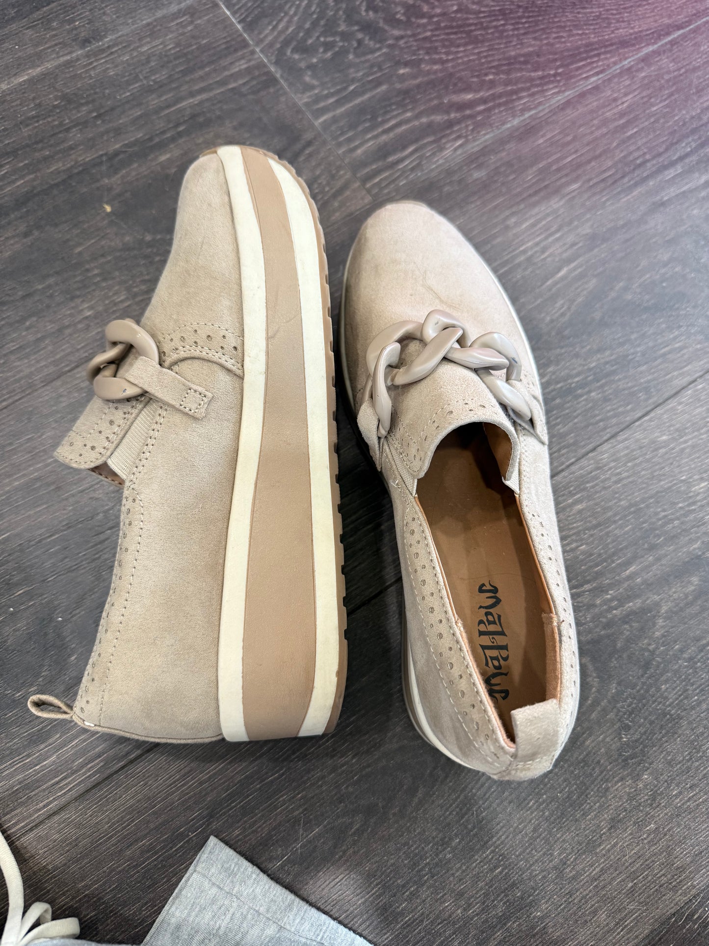 size 8.5