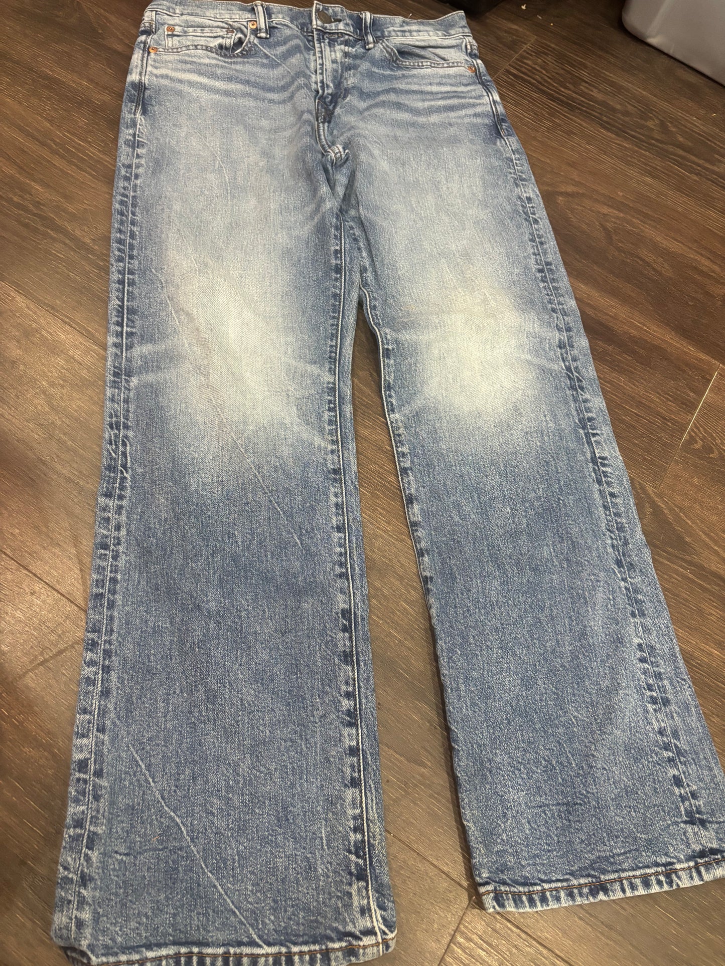 American Eagle 32x32