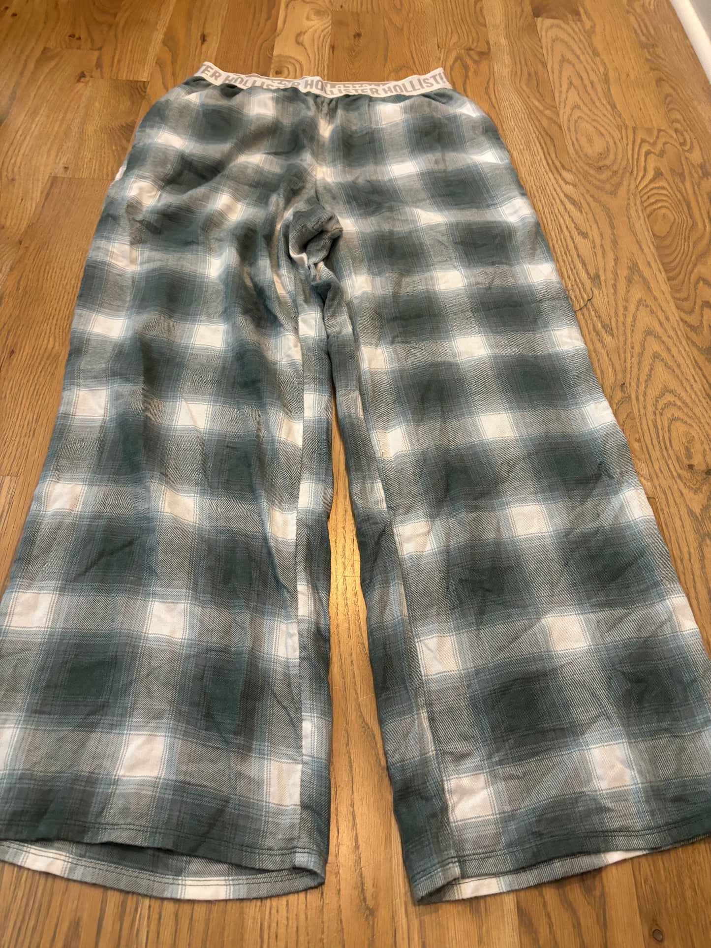 hollister medium
