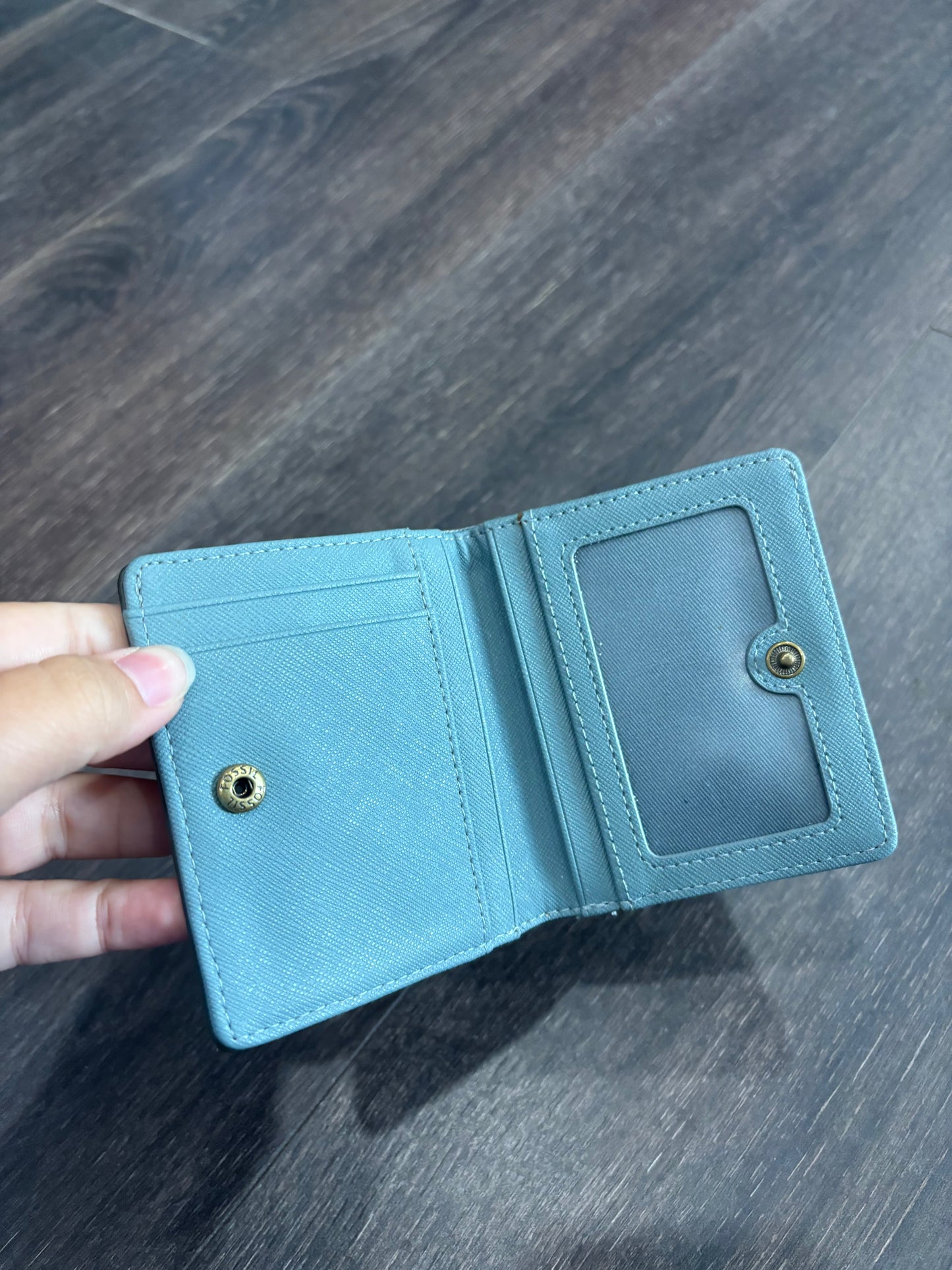 fossil wallet