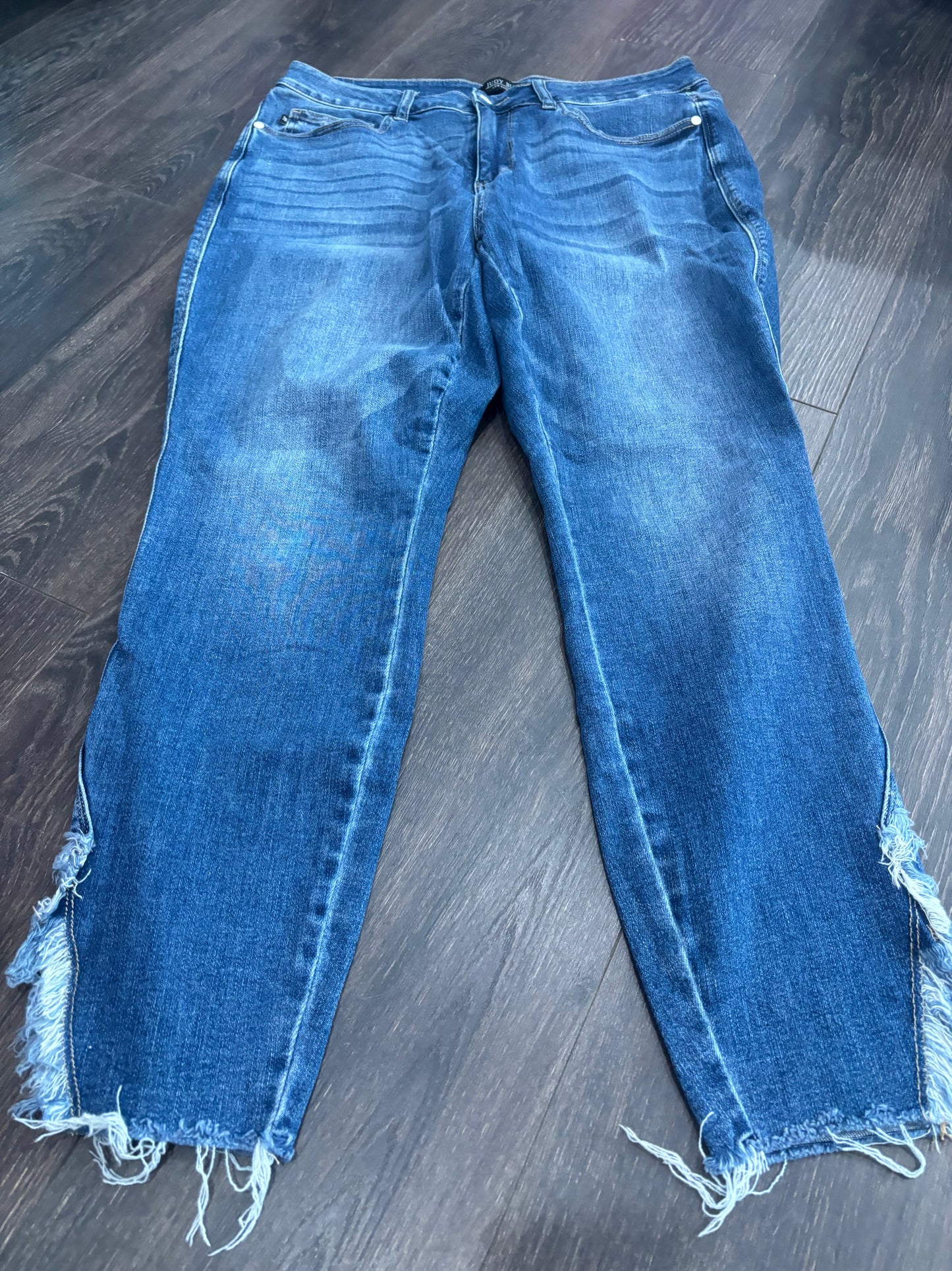judy blue 16W