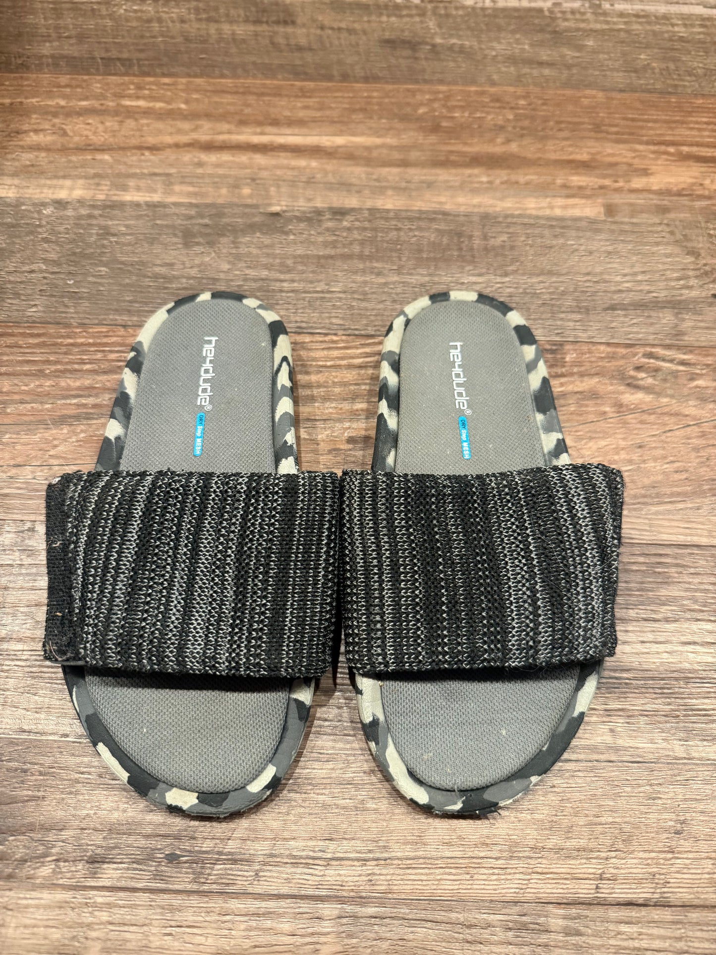 hey dude size 12