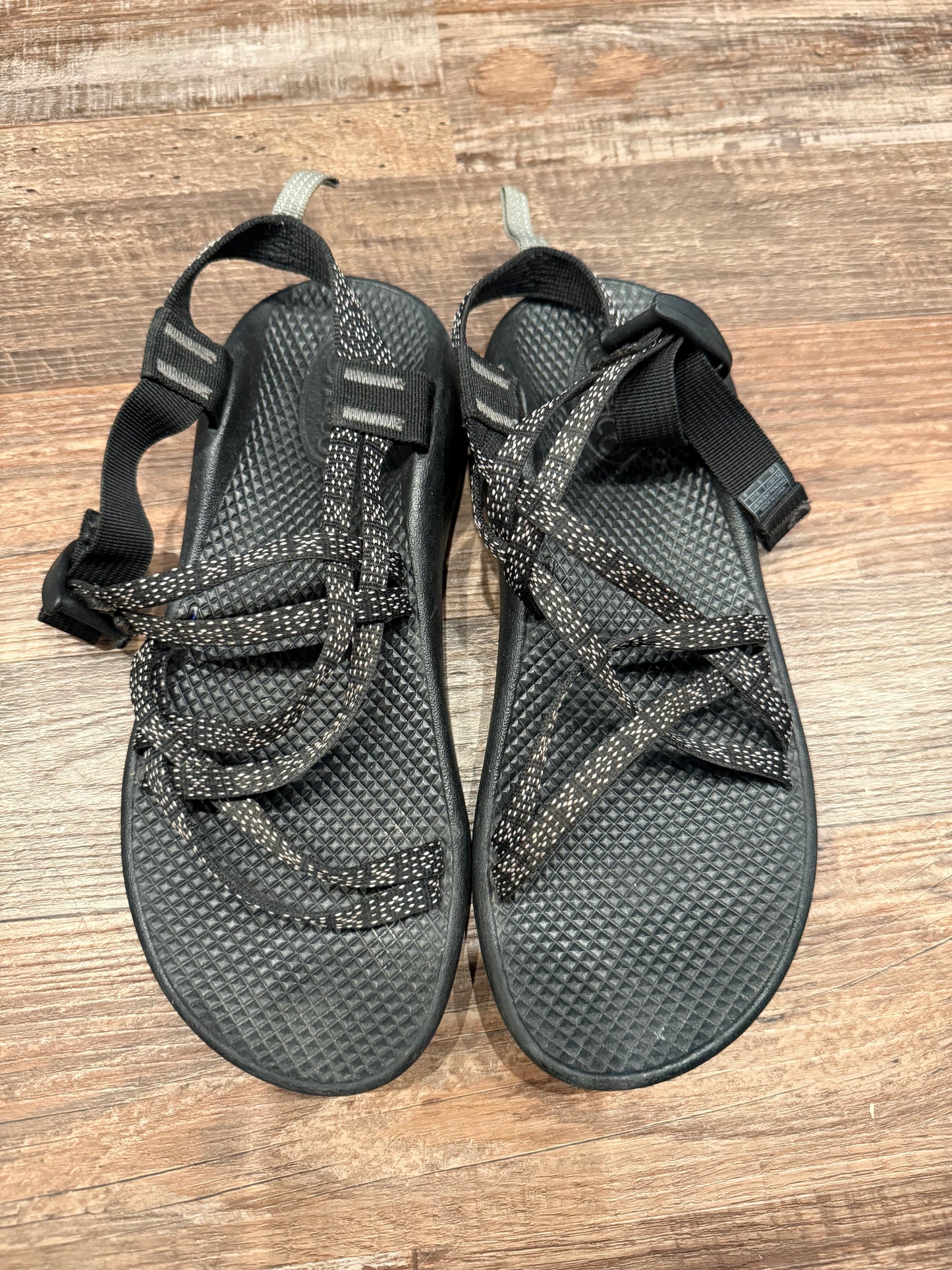 chacos size 6