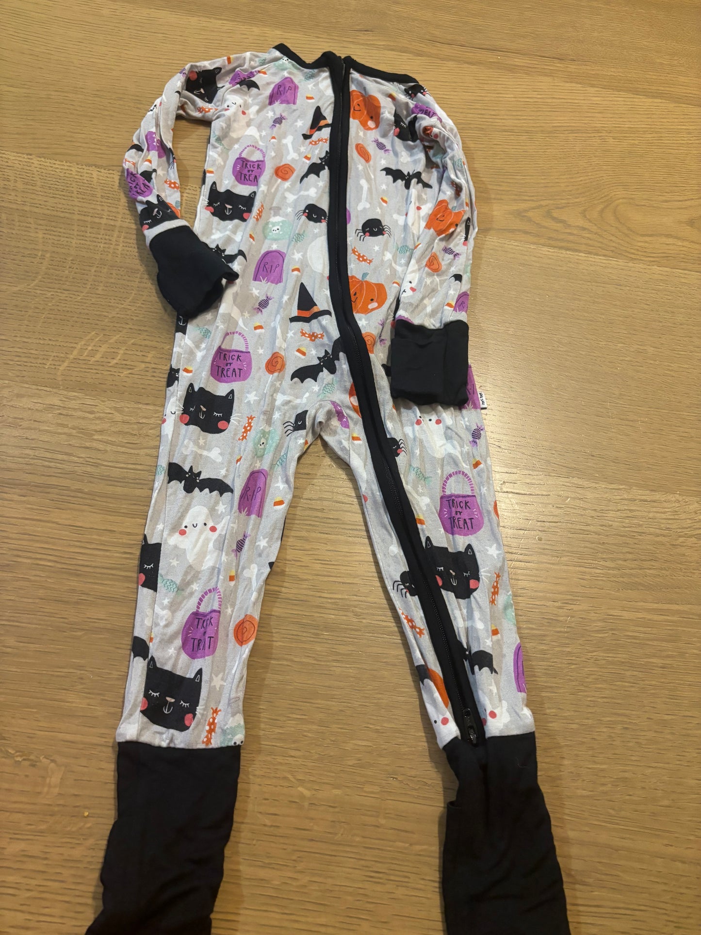 little sleepies 12/18m