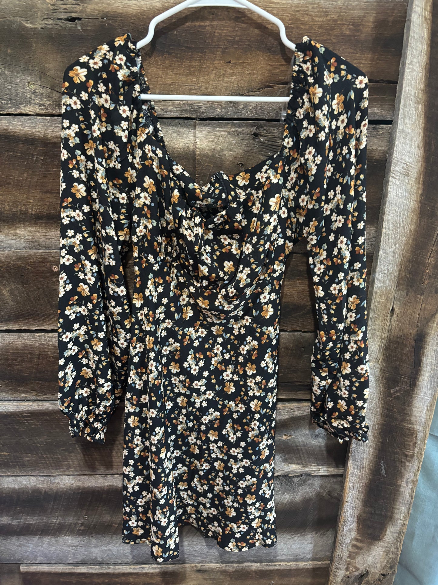 NWT Lush medium