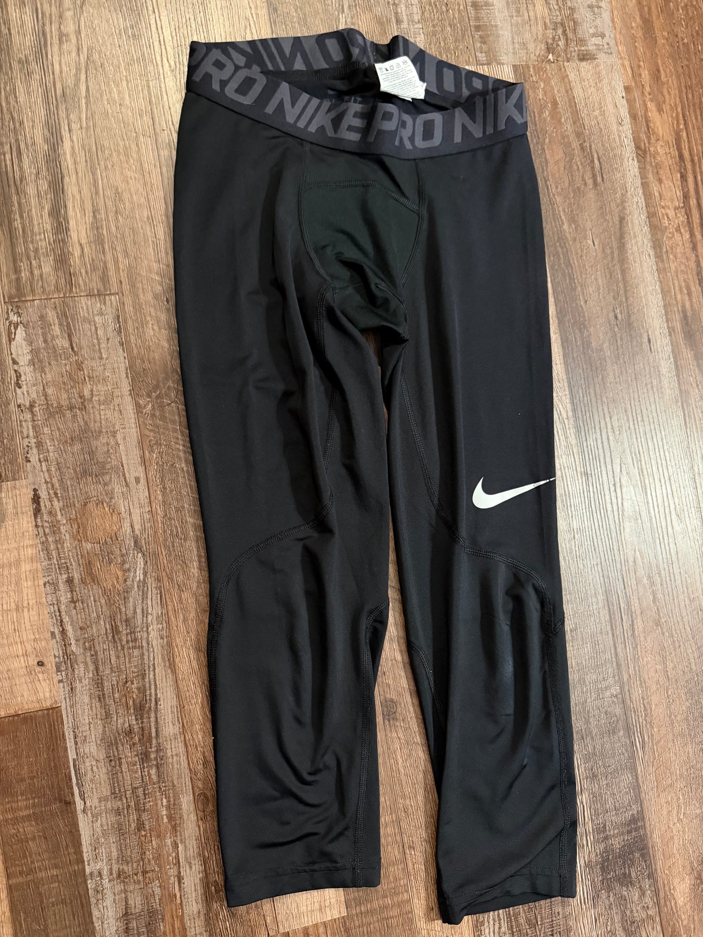 nike small